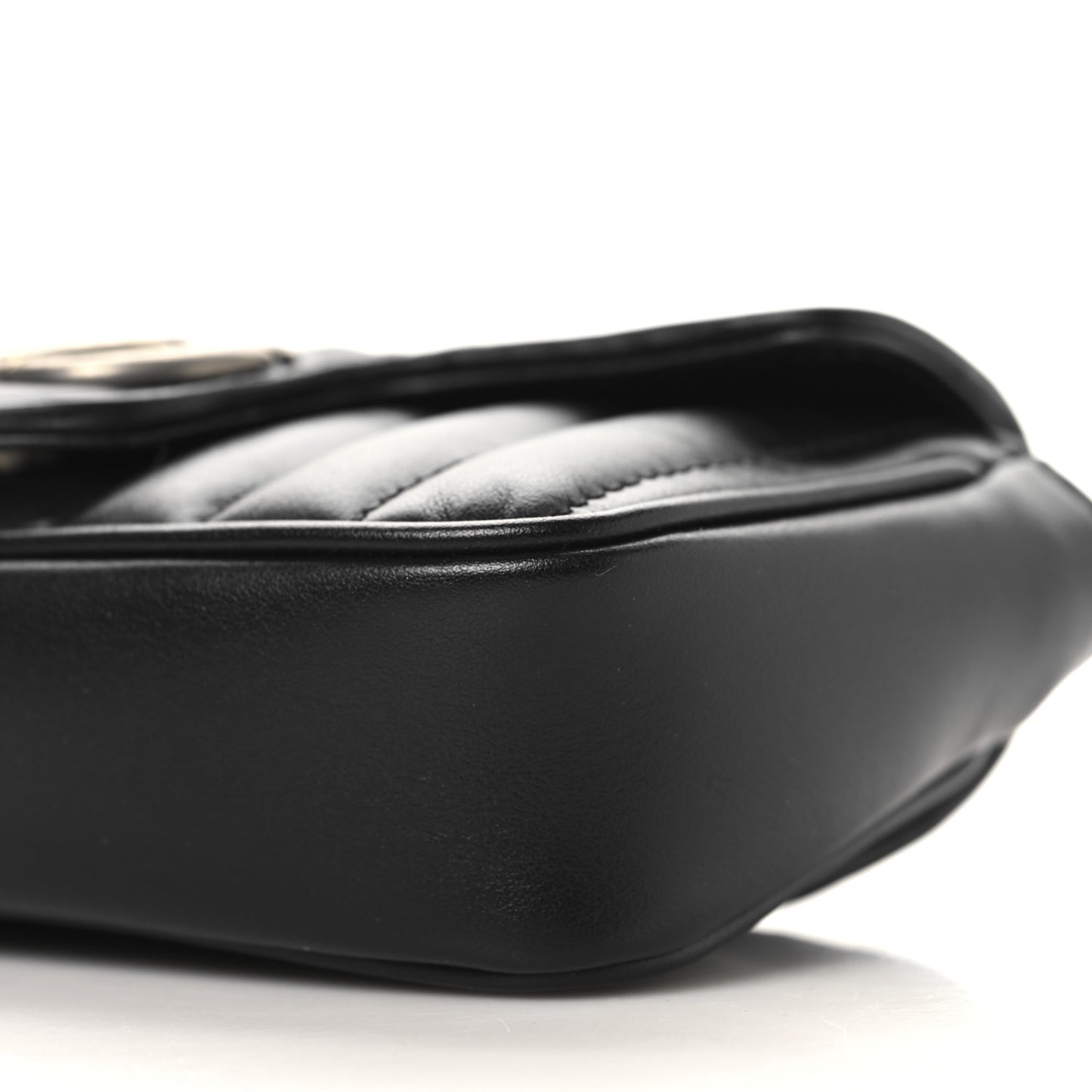 Calfskin Matelasse Aria Super Mini GG Marmont Shoulder Bag Black
