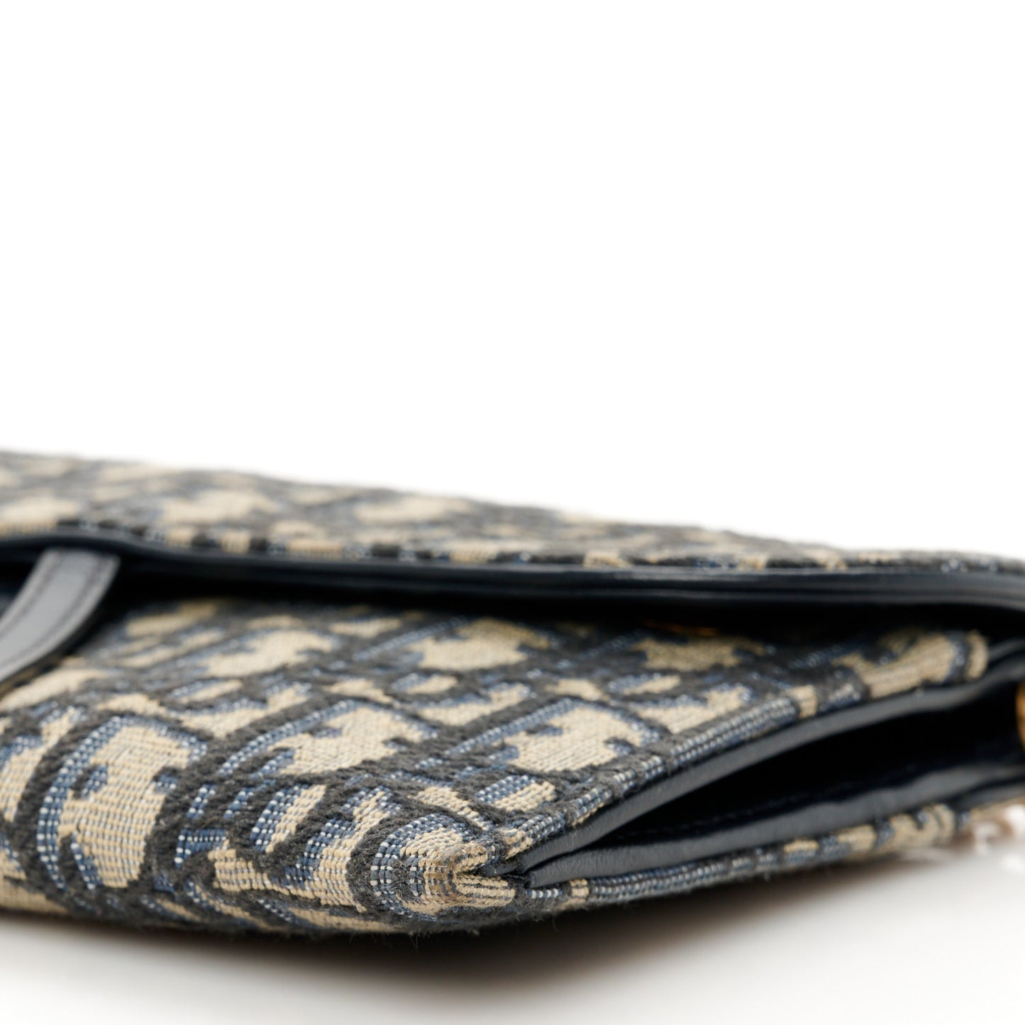 Oblique Saddle Chain Long Wallet Blue