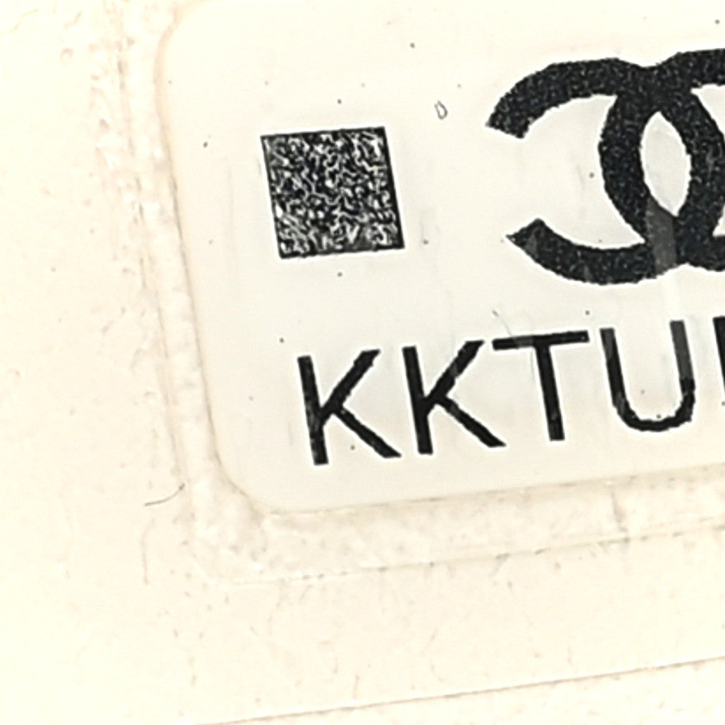 Caviar Quilted Zipped Key Holder Case White