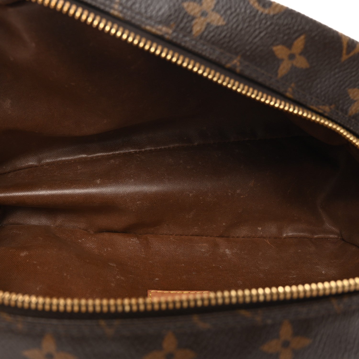 Louis Vuitton Monogram Toiletry Bag 25 5 of 7