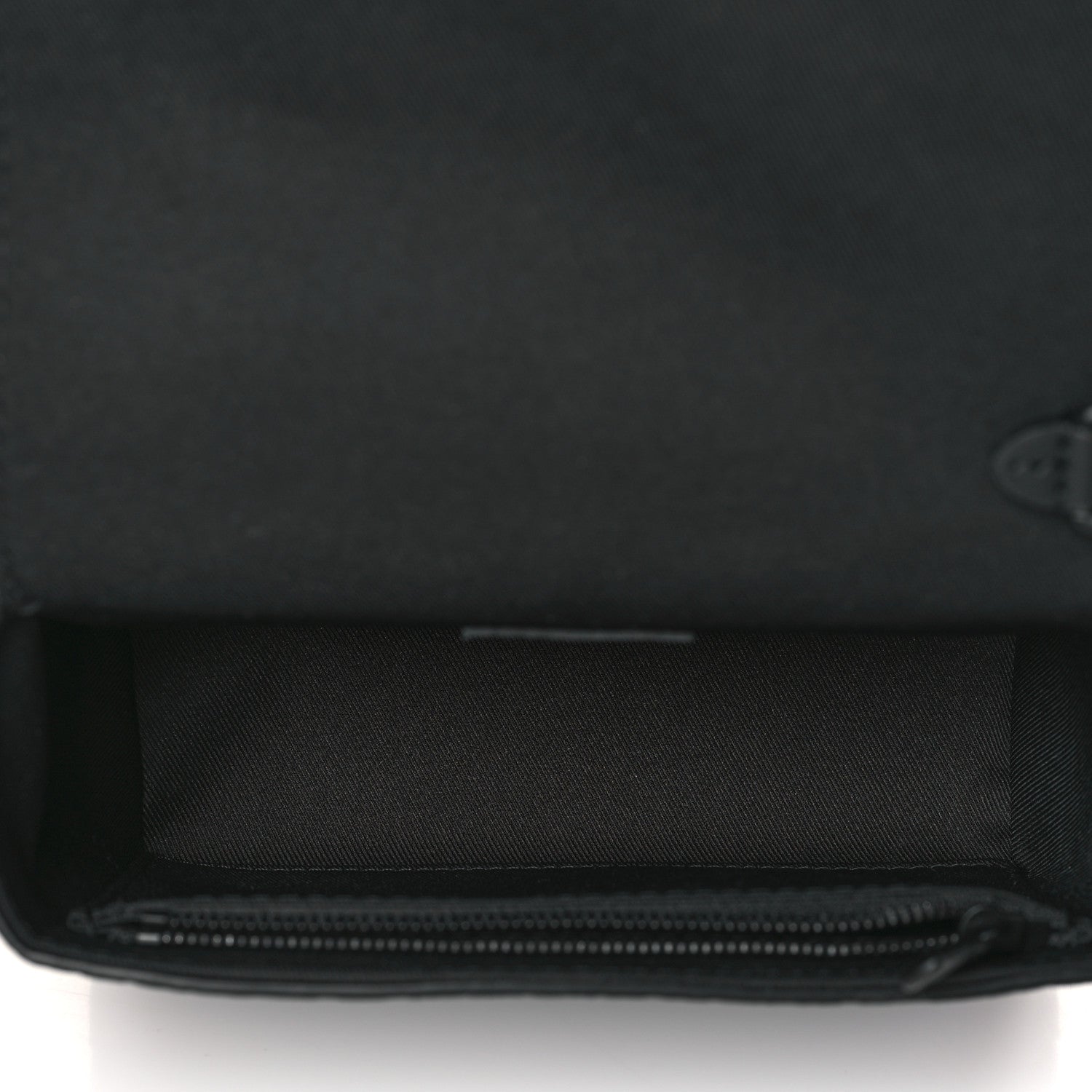 Louis Vuitton Taurillon Monogram Steamer Wearable Wallet Black 5 of 8