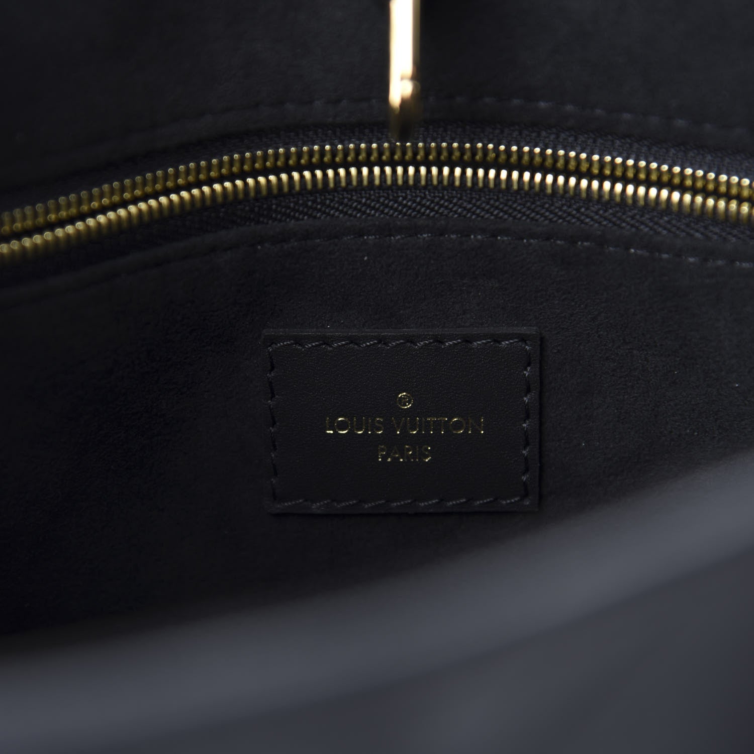 Louis Vuitton Empreinte Monogram Giant Onthego PM Black 9 of 12
