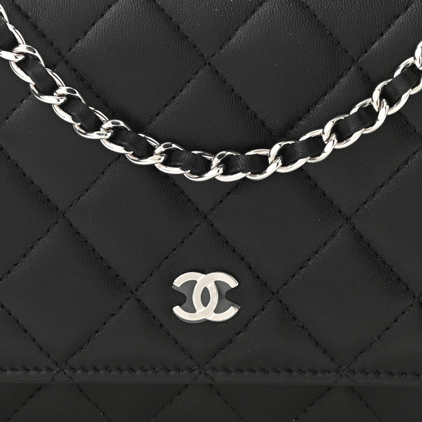 Lambskin Quilted Wallet On Chain WOC Black