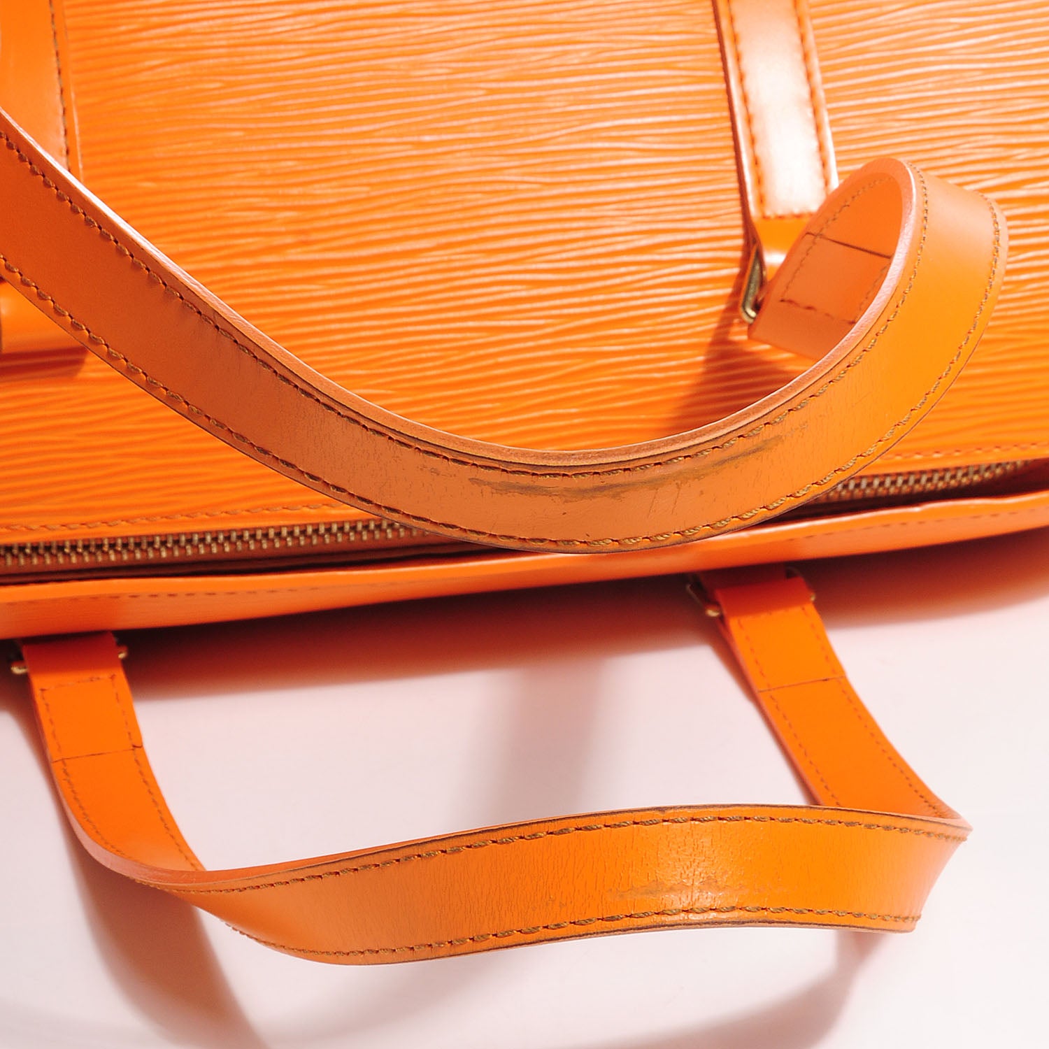 Louis Vuitton Epi Soufflot Mandarin 7 of 10