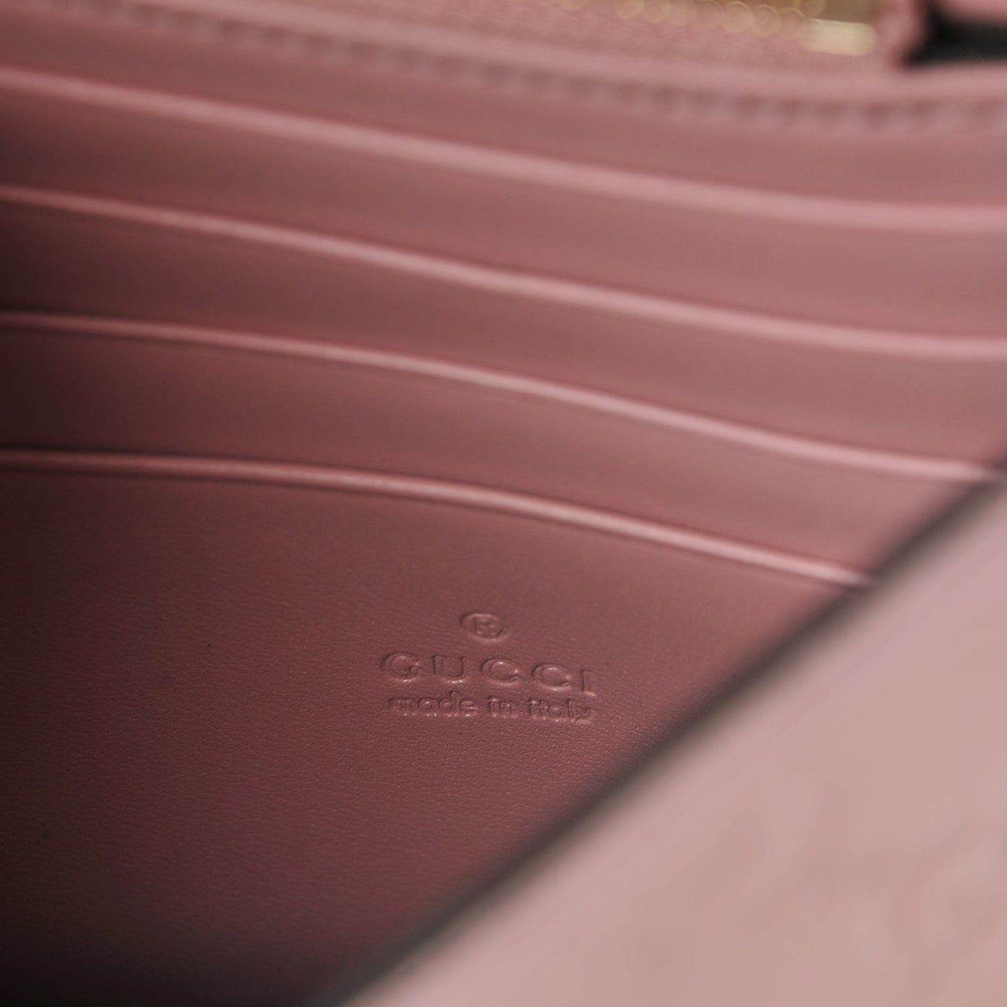 Guccissima Icon Chain Wallet Carmine Rose