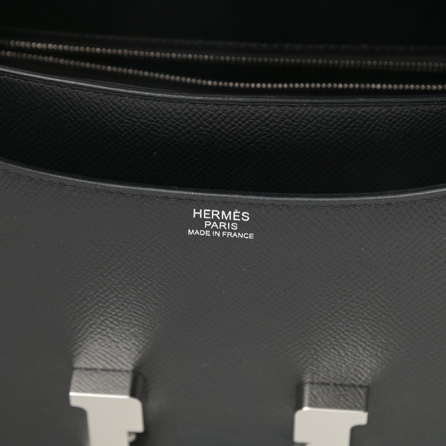Epsom Constance 24 Black