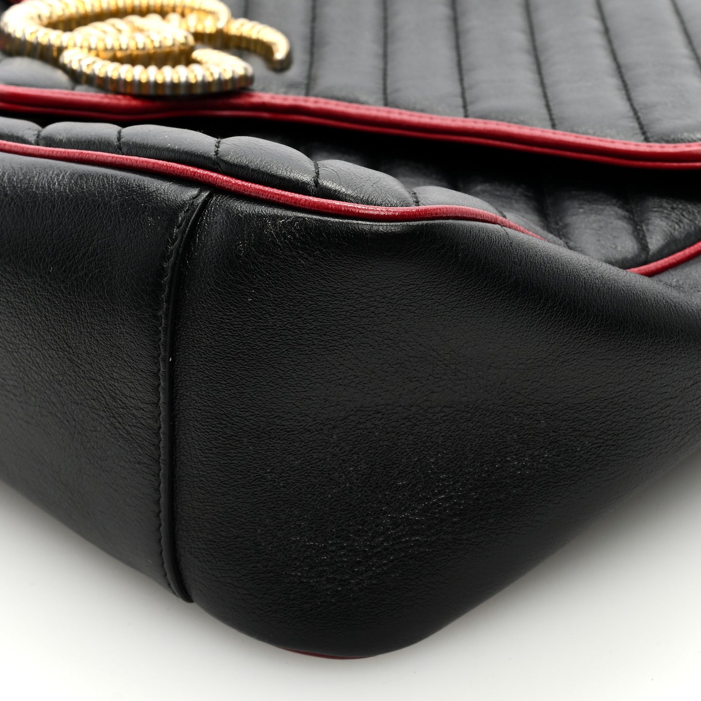 Vintage Effect Calfskin Matelasse Diagonal Large Torchon GG Marmont Shoulder Bag Black Romantic Cherry