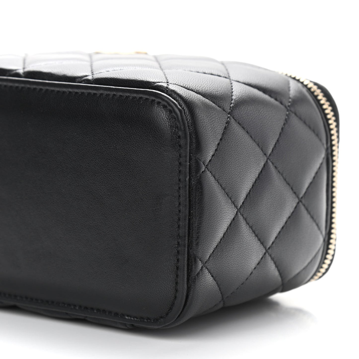 Lambskin Quilted Small Top Handle Vanity Case With Chain Black