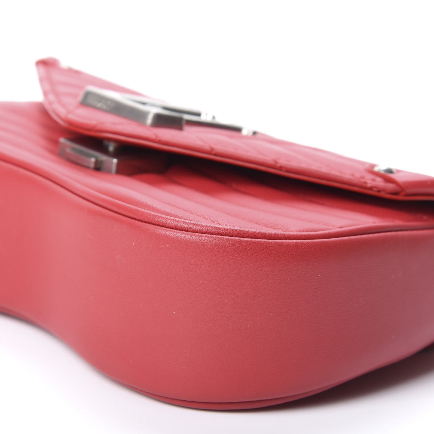 Calfskin New Wave Chain PM Scarlet