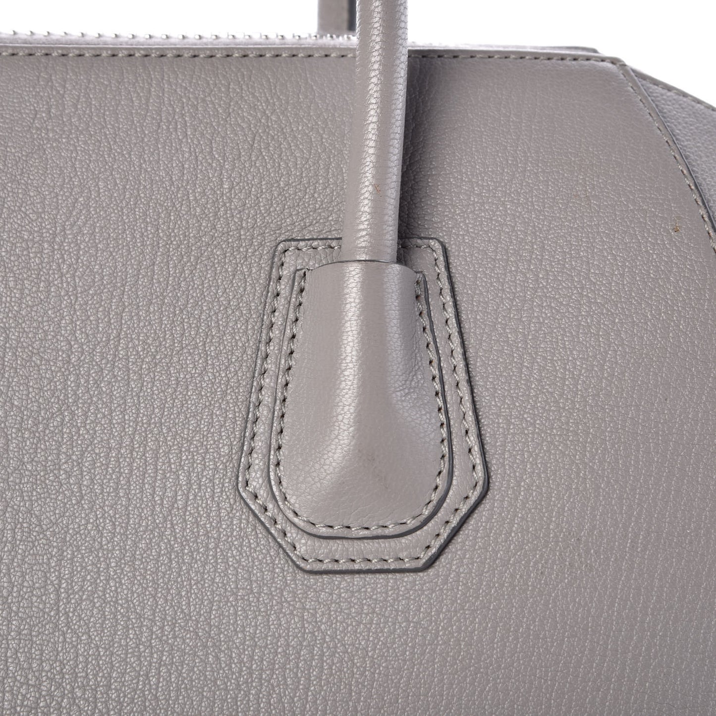 Sugar Goatskin Medium Antigona Pearl Grey