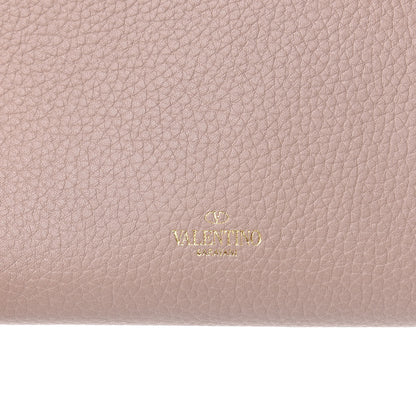 Valentino Garavani Pebbled Calfskin Rockstud Envelope Wallet on Chain Poudre 10 of 11