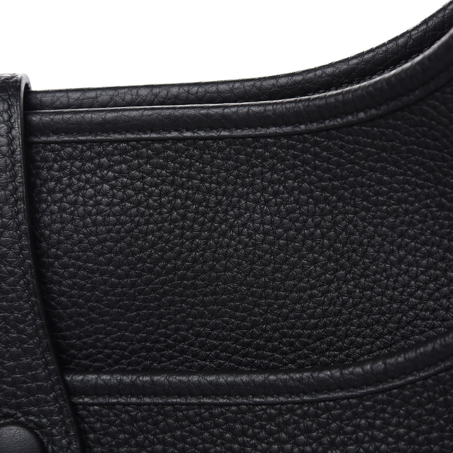 Taurillon Clemence Evelyne III PM Black