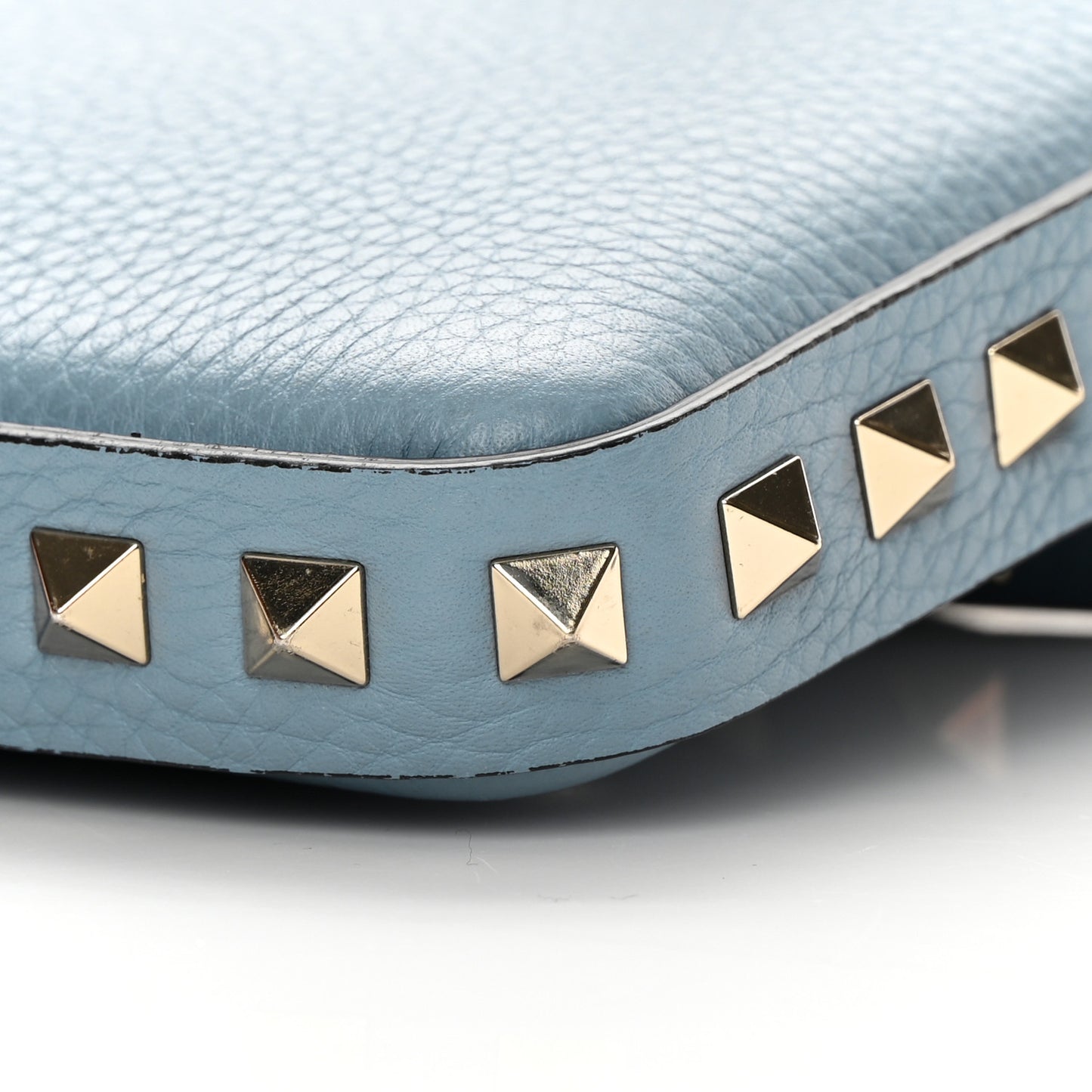 Grained Calfskin Rockstud Crossbody Phone Case Niagara