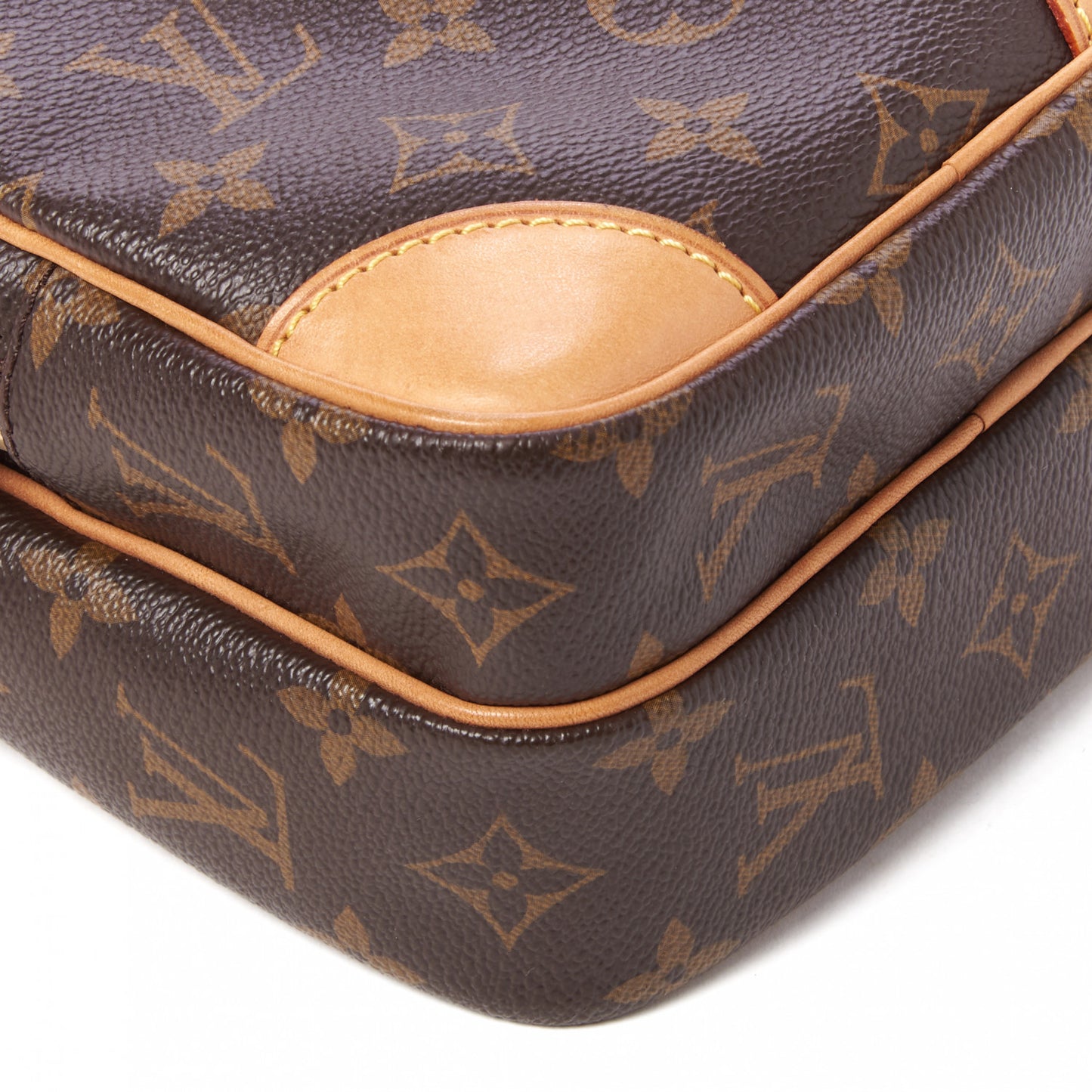 Monogram Amazone