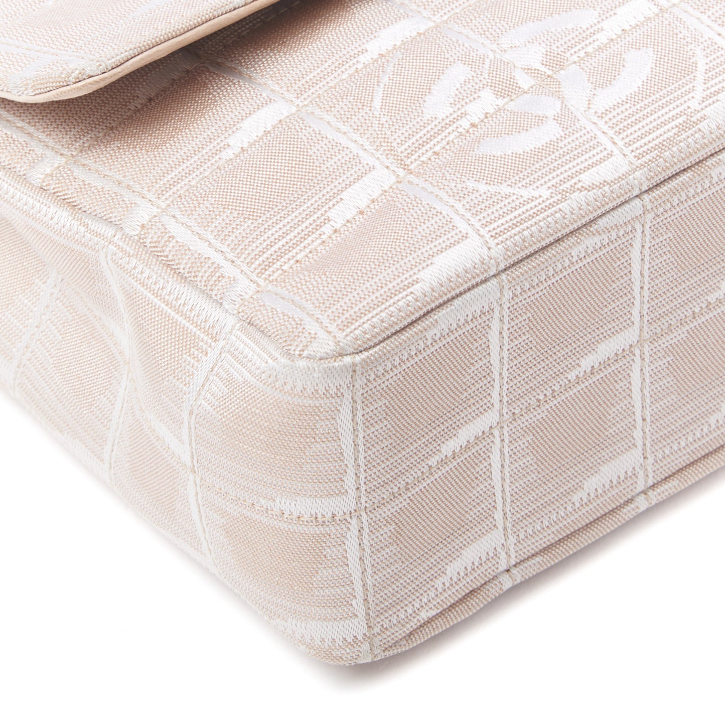 Nylon Medium Travel Flap Light Beige