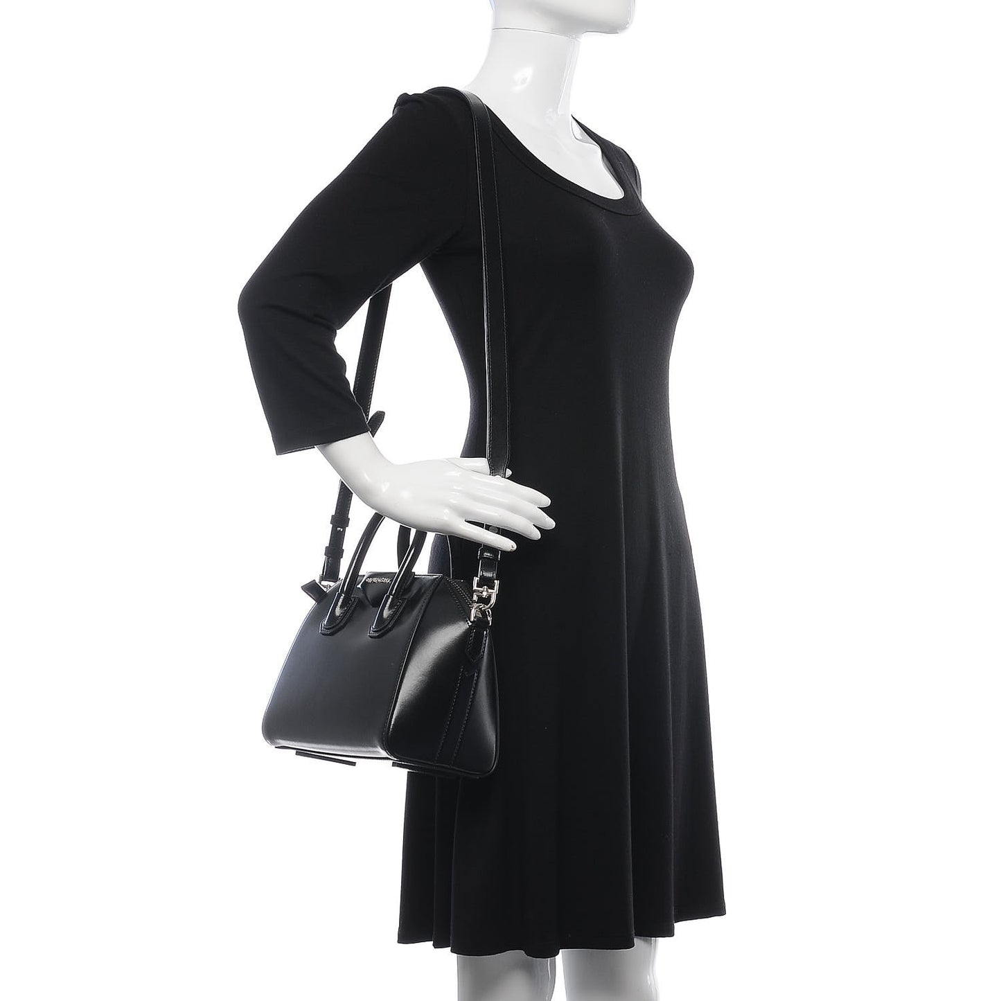 Shiny Lord Calfskin Mini Antigona Black