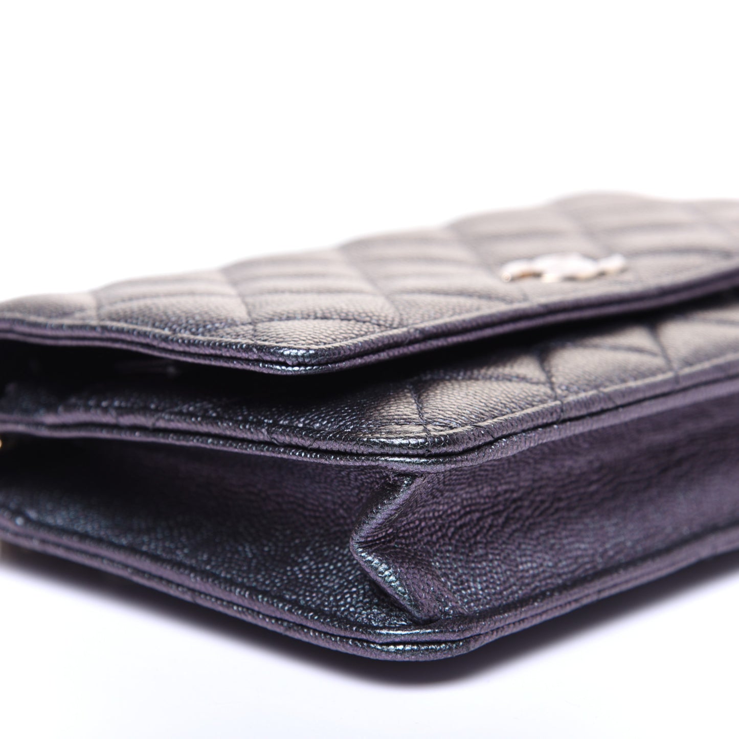 Iridescent Caviar Quilted Wallet On Chain WOC Black