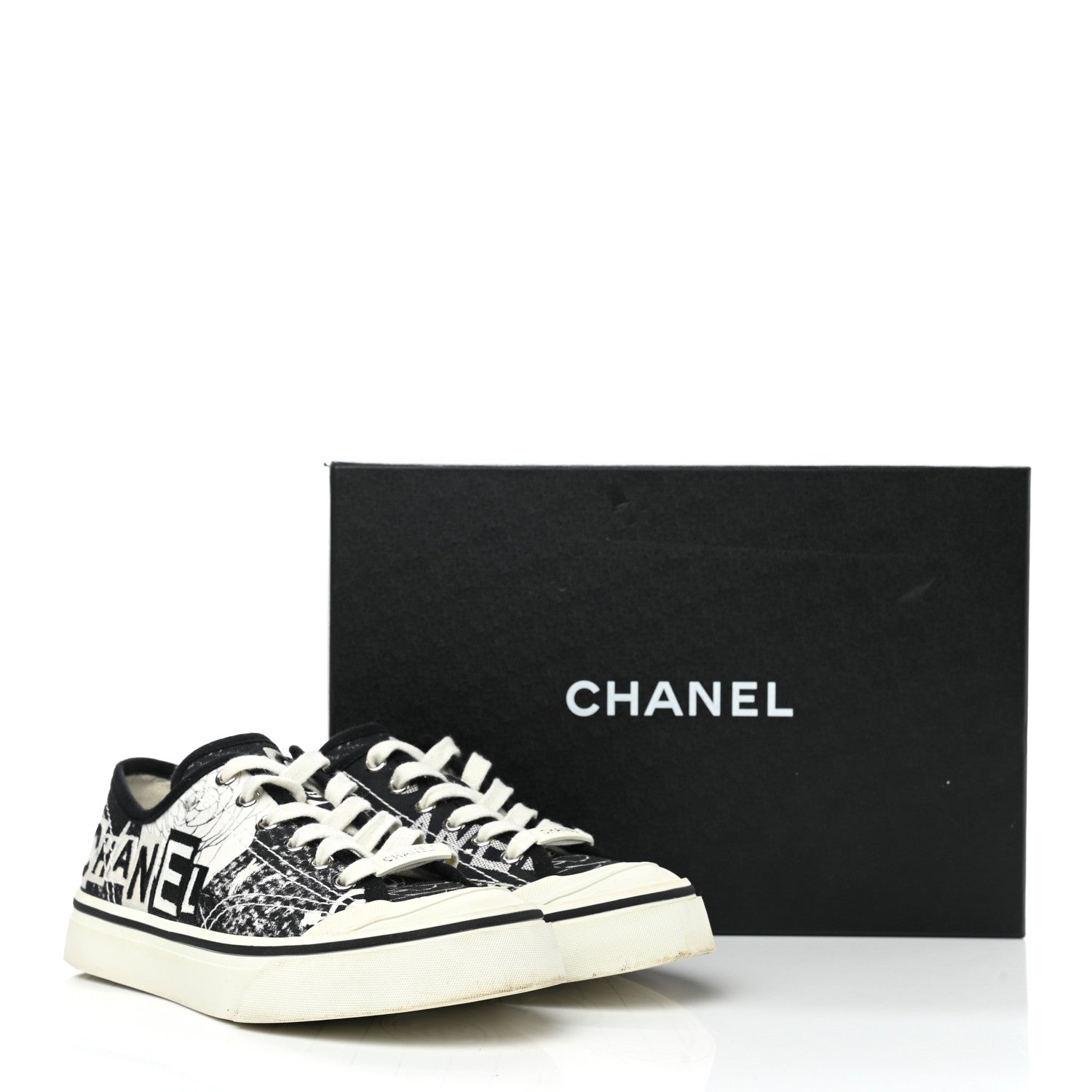 Chanel Printed Fabric Low Top Logo Sneakers 35.5 White Black 13 of 13