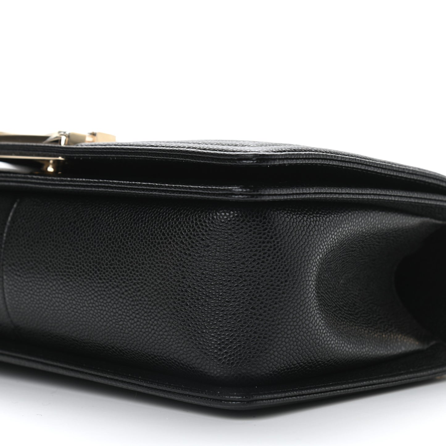 Caviar Chevron Quilted Medium Boy Flap Black