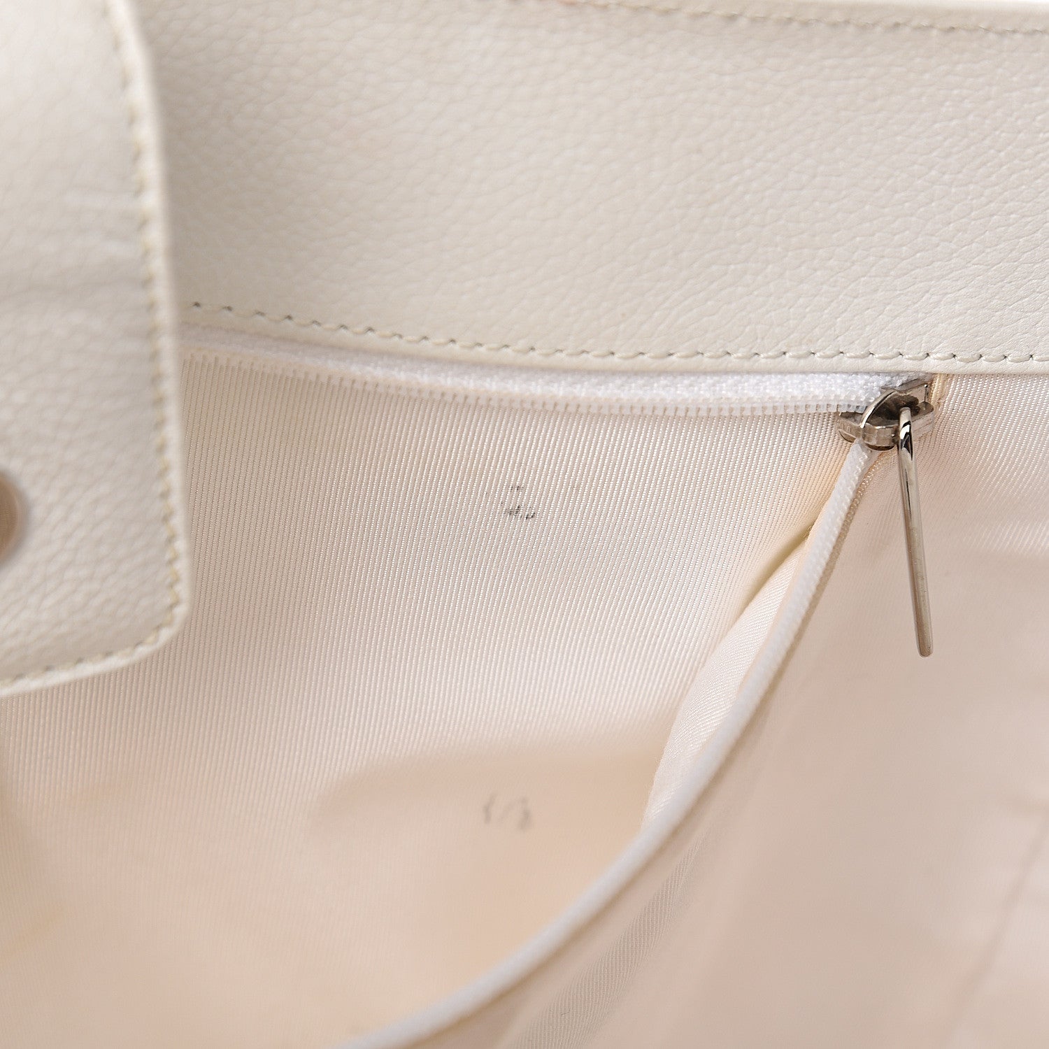 Chanel Caviar Cerf Executive Shopper Tote White 9 of 24