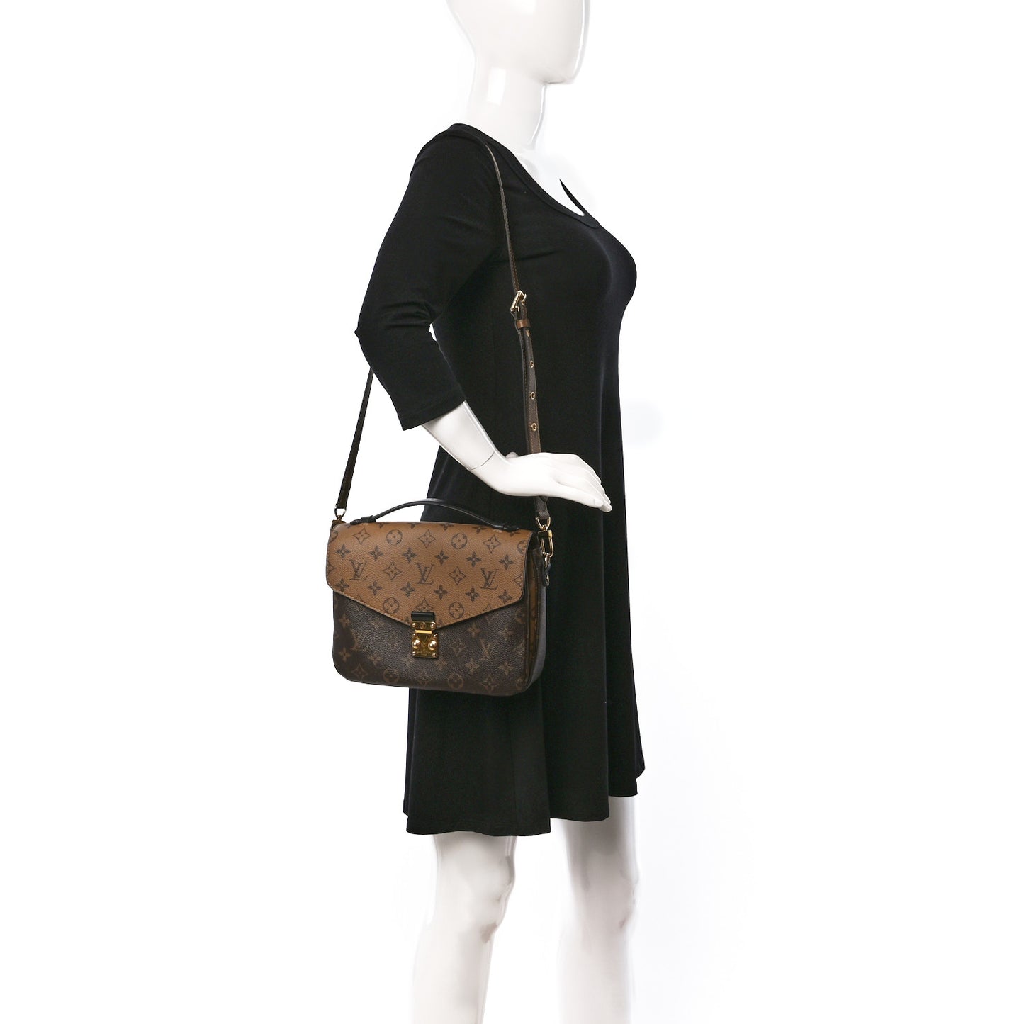 Reverse Monogram Pochette Metis