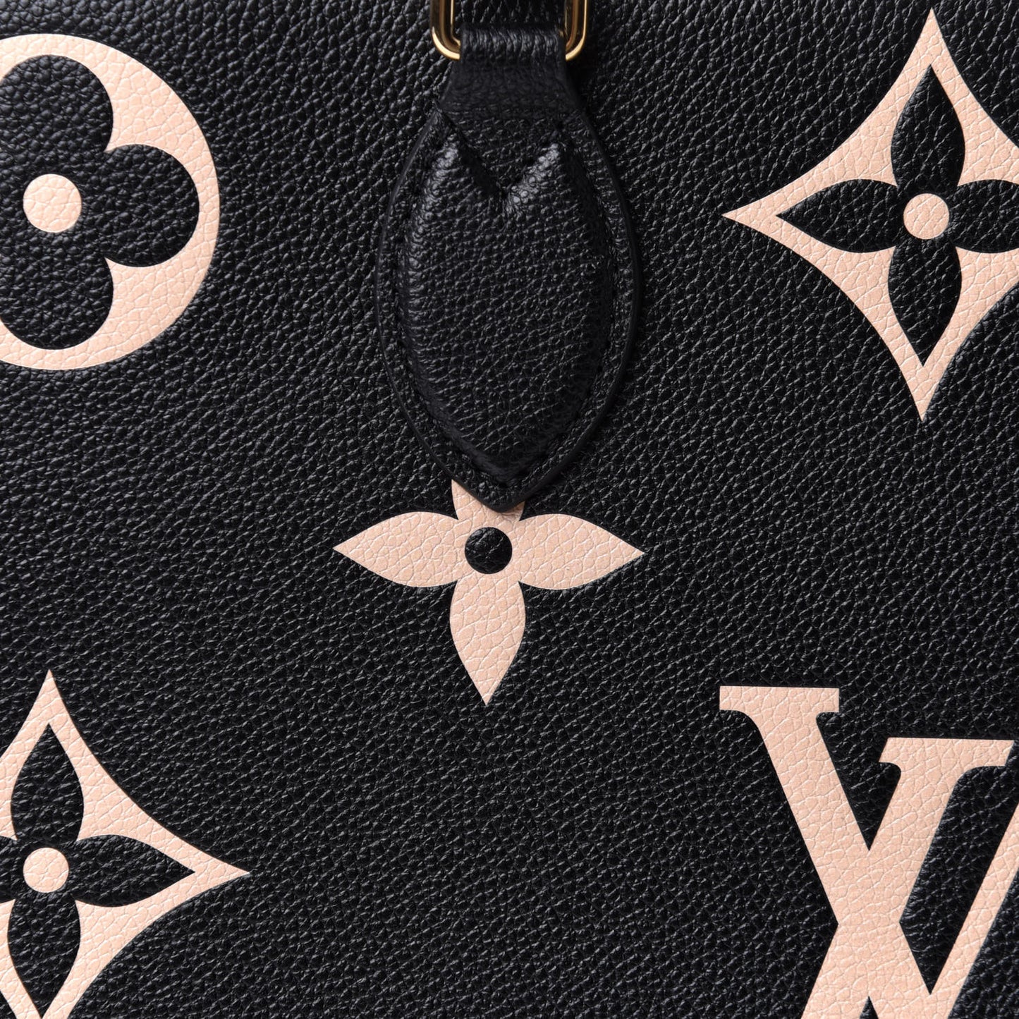 Empreinte Monogram Giant Onthego MM Black Beige