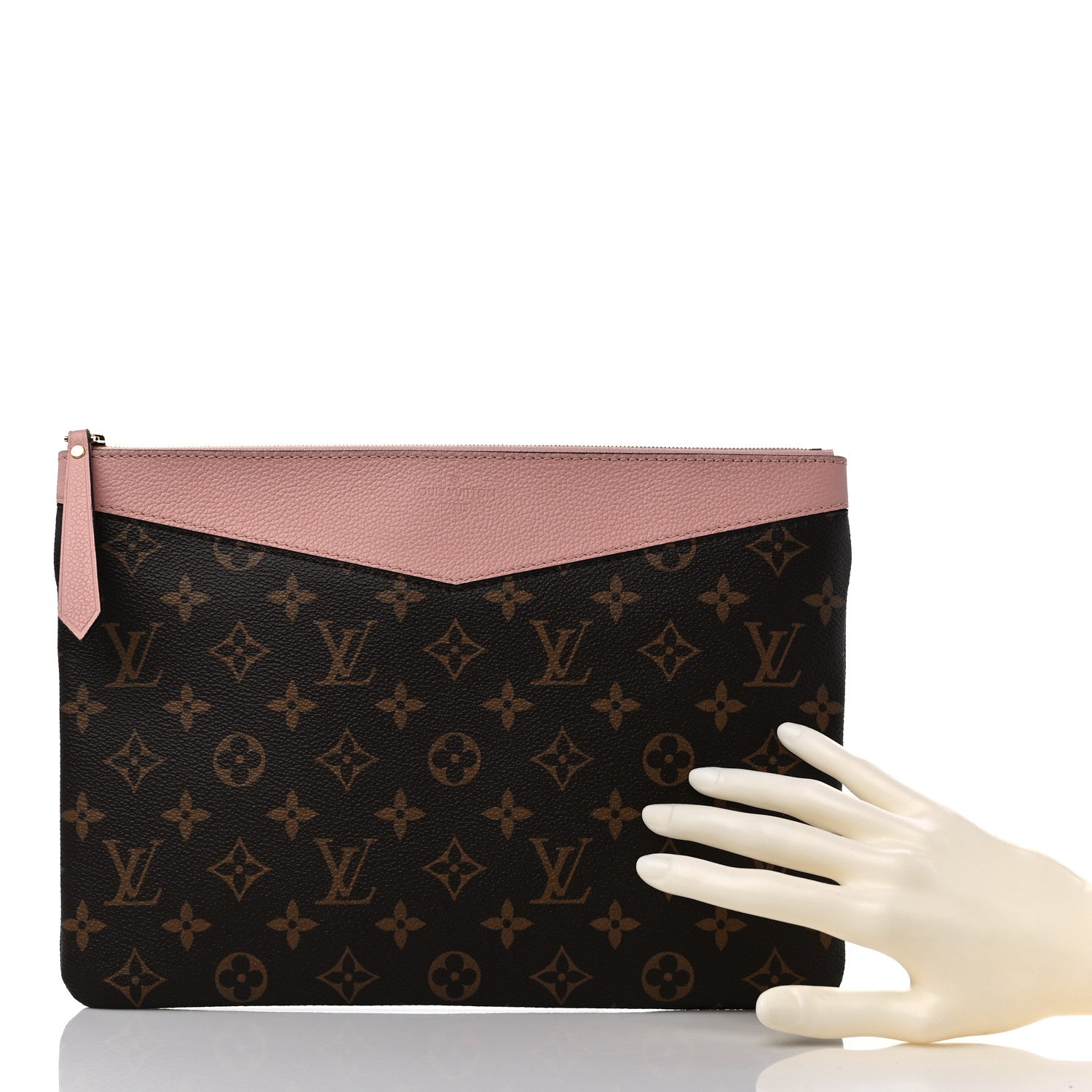 Louis Vuitton Monogram Daily Pouch Rose Poudre 2 of 9