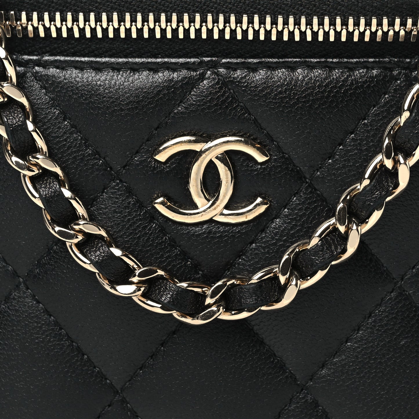 Lambskin Quilted Top Handle Mini Vanity Case With Chain Black