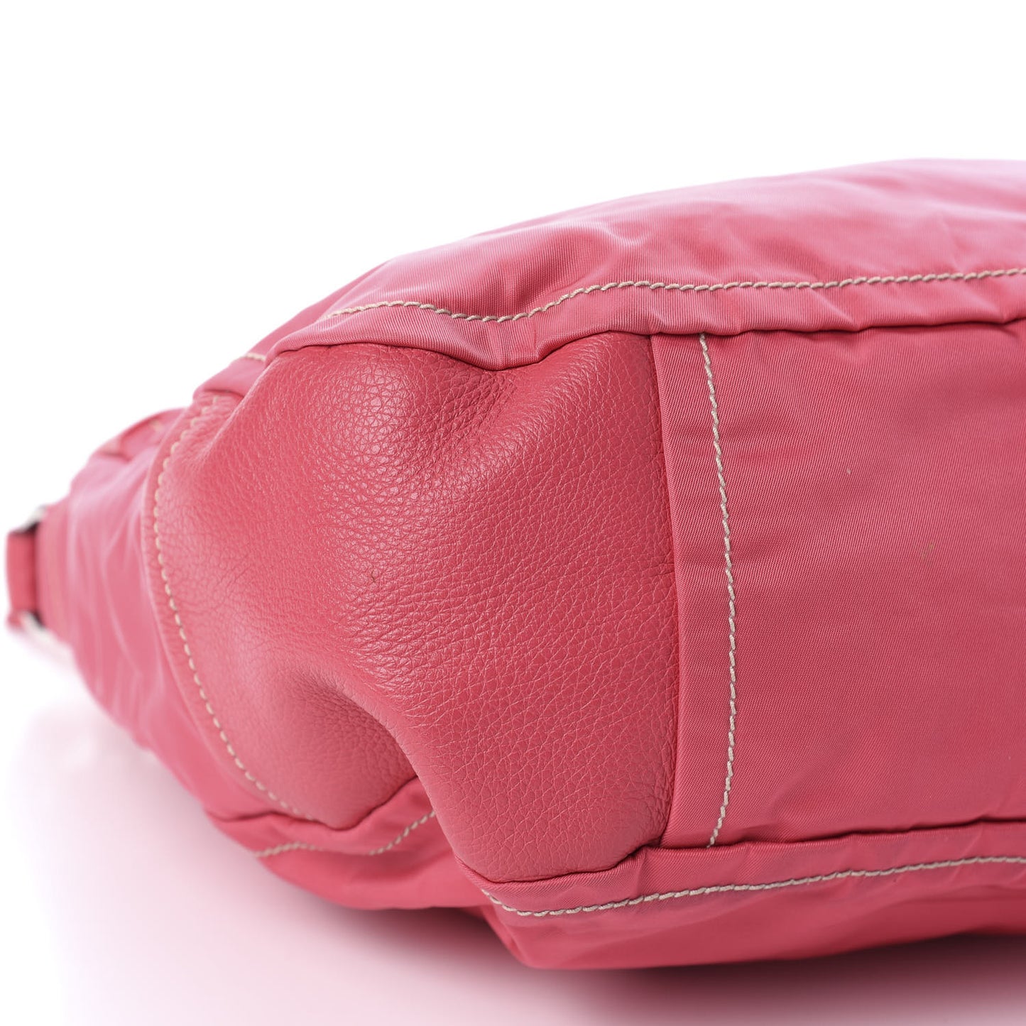 Nylon Vitello Daino Hobo Fuxia