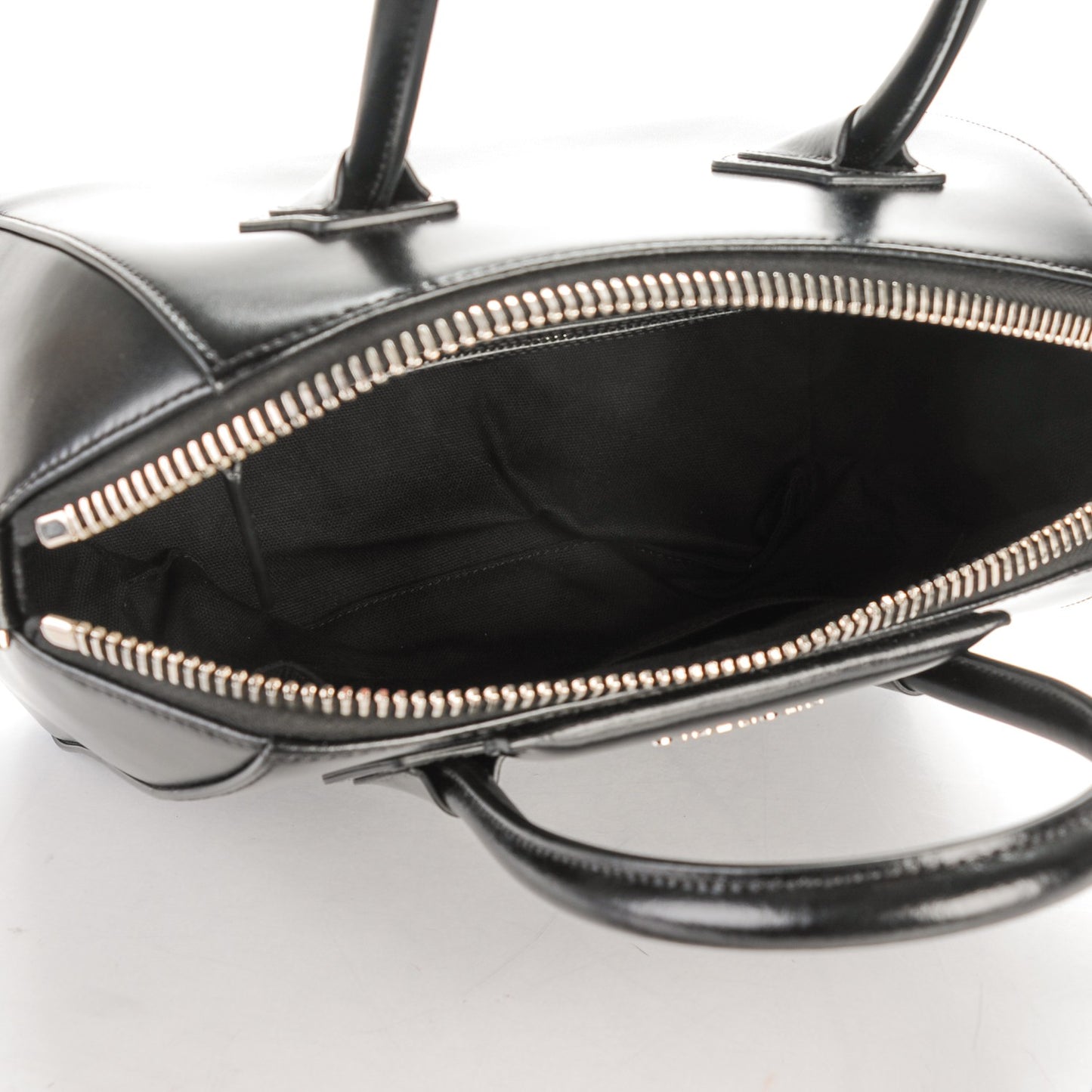 Shiny Lord Calfskin Small Antigona Black