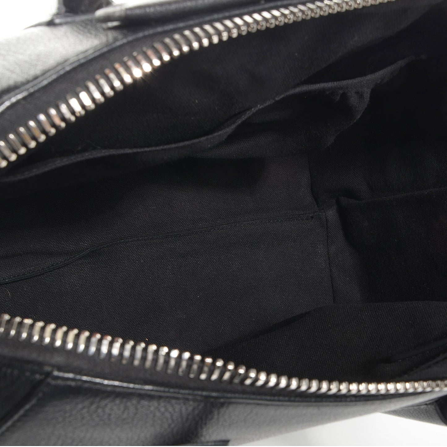 Sugar Goatskin Medium Antigona Black