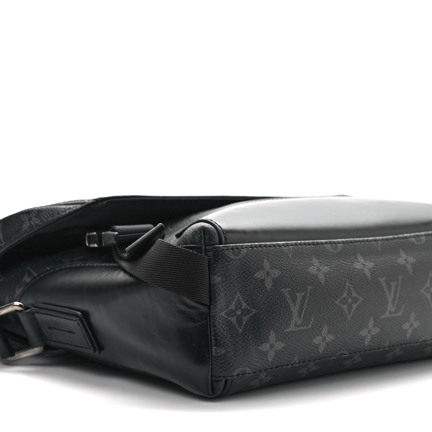 Monogram Eclipse Voyager PM Messenger