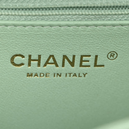 Chanel Caviar Quilted Medium CC Filigree Vanity Case Green 6 of 12