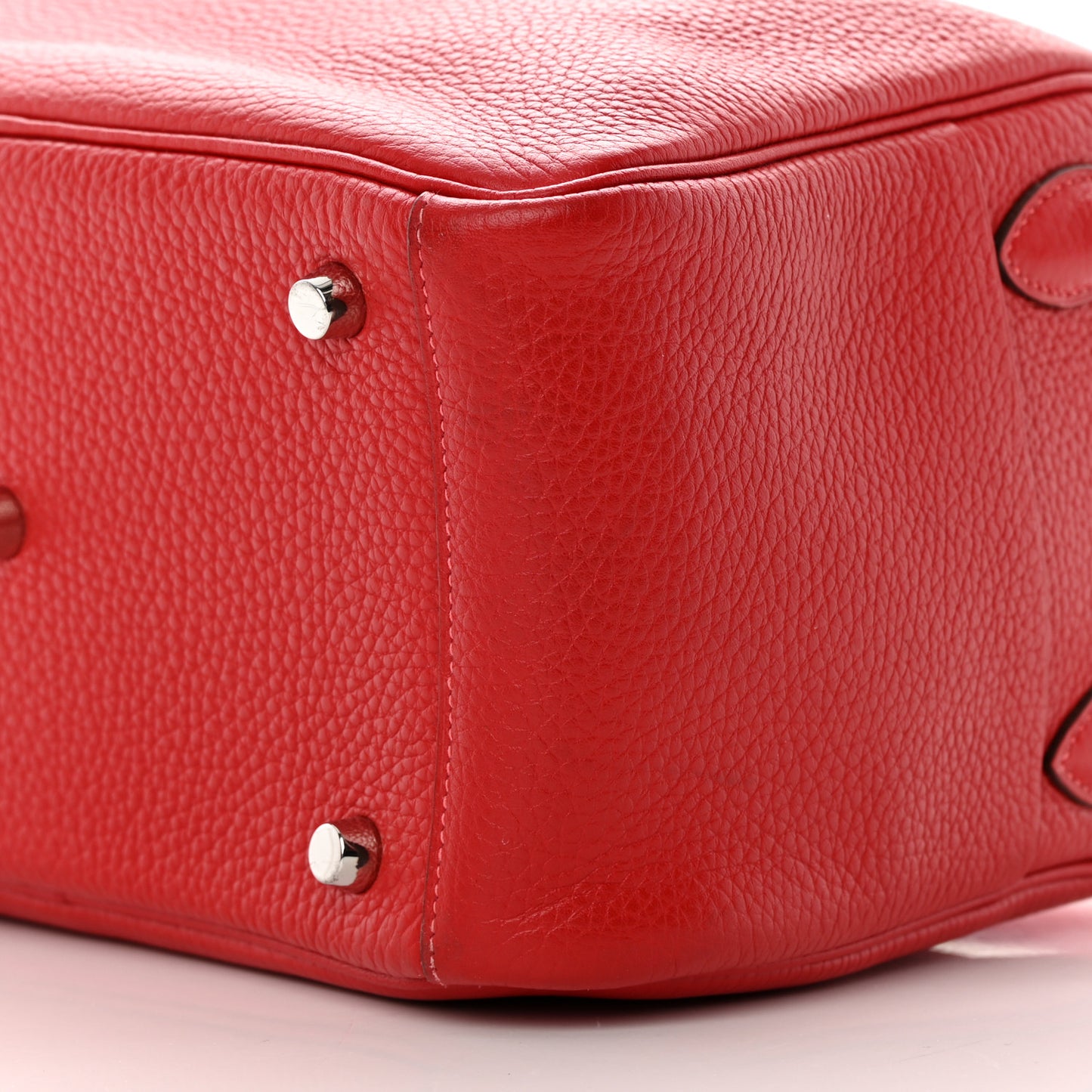 Taurillon Clemence Verso Lindy 26 Rouge Casaque Bougainvillea