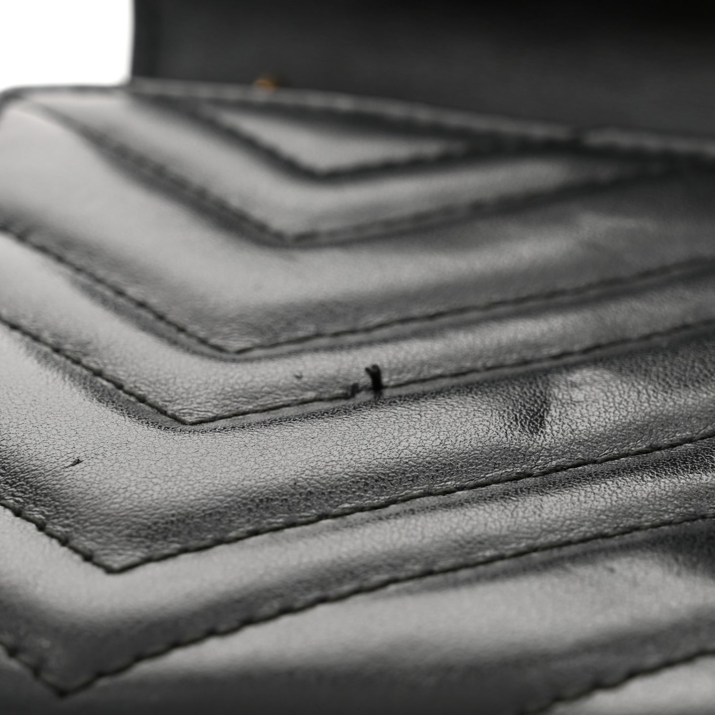 Calfskin Matelasse GG Marmont Chain Wallet Black