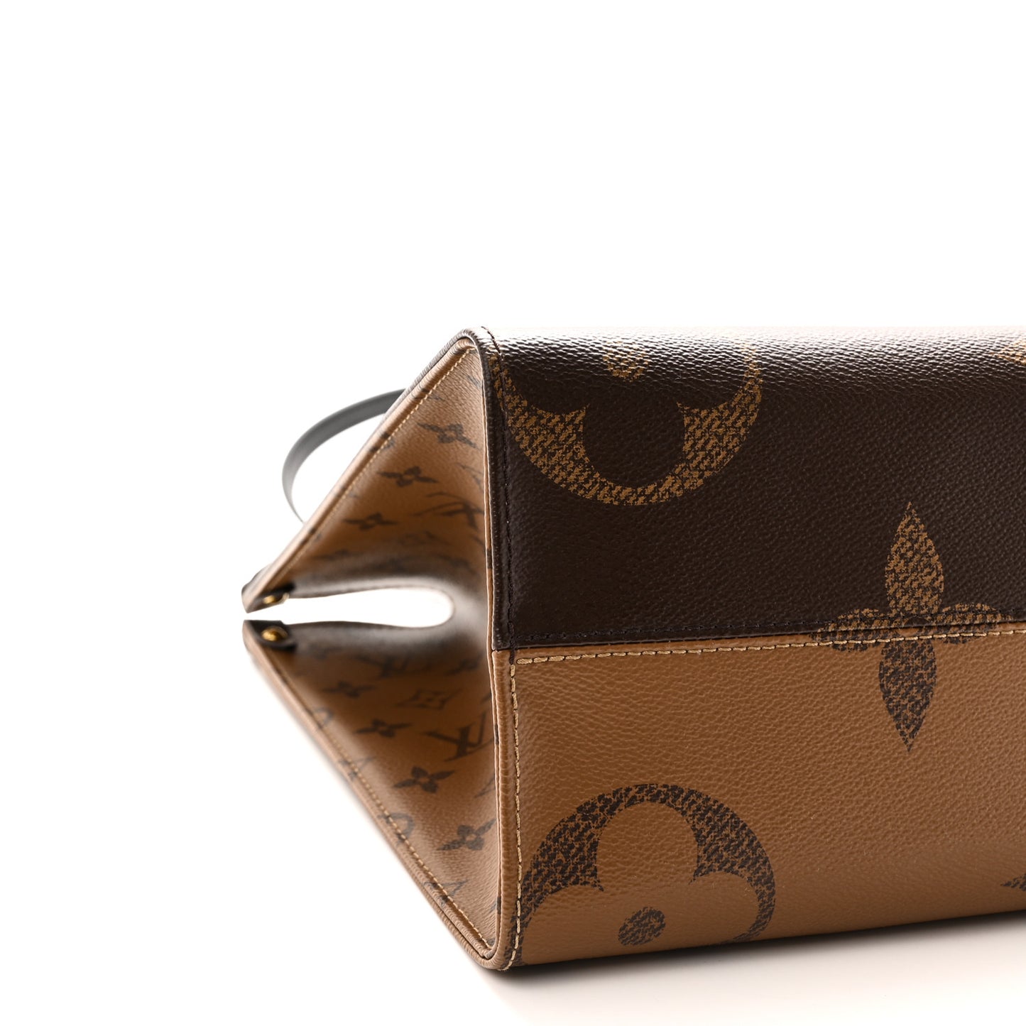 Reverse Monogram Giant Onthego MM