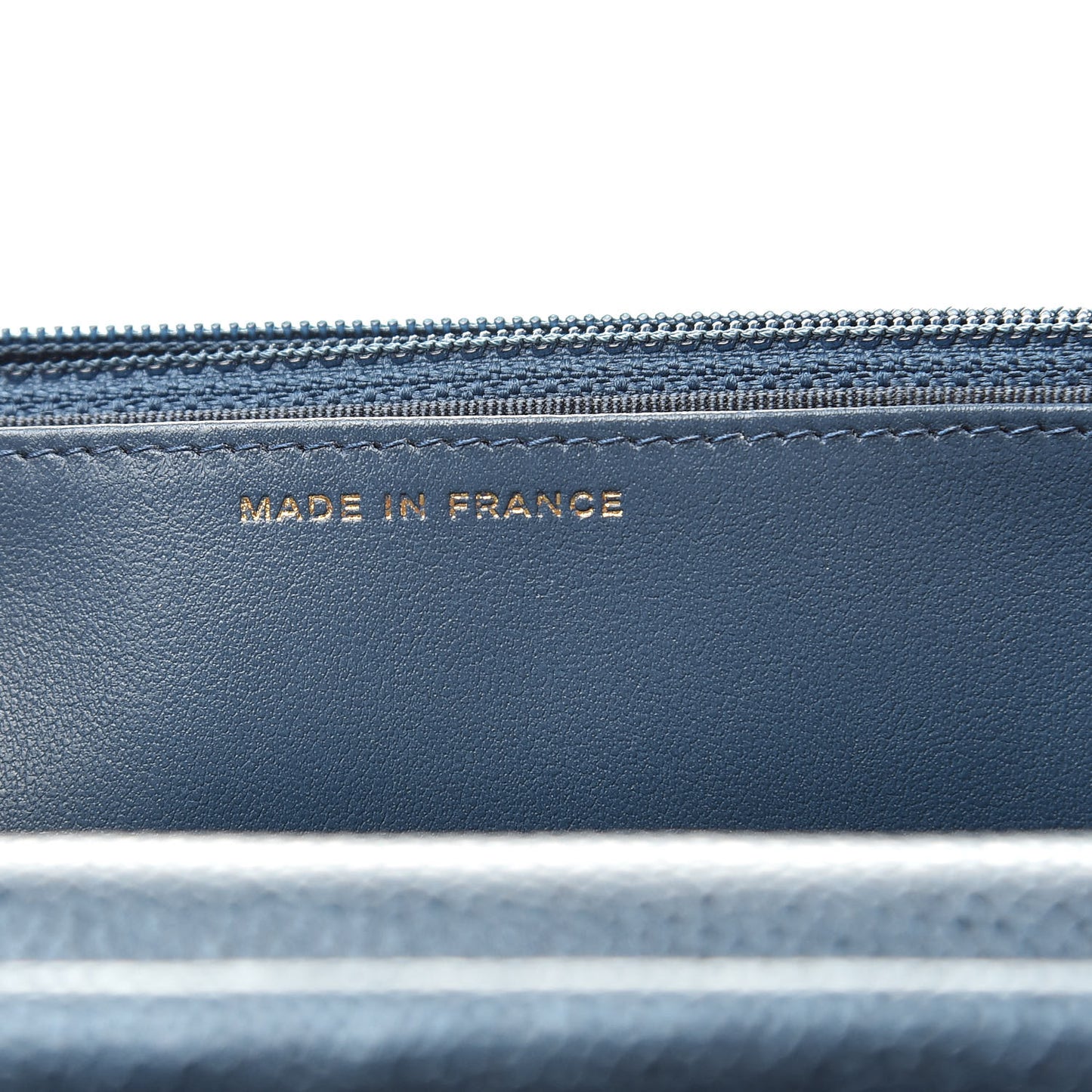Iridescent Caviar Quilted Wallet On Chain WOC Dark Blue