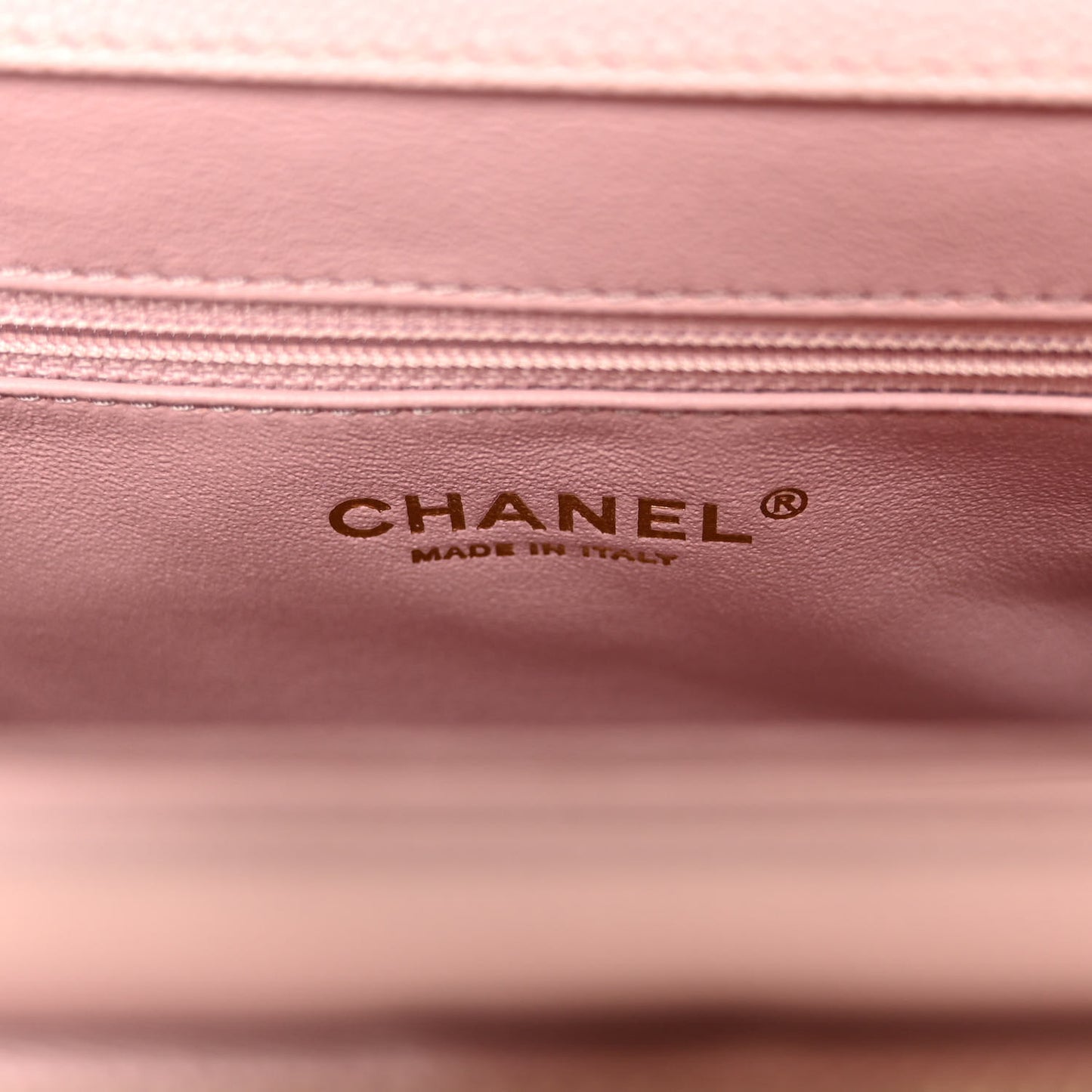 Caviar Quilted Medium Business Affinity Flap Light Pink