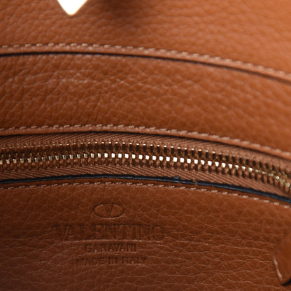 Valentino Garavani Pebbled Calfskin Large Rockstud Flip-Lock Messenger Bag Light Cuir 8 of 9