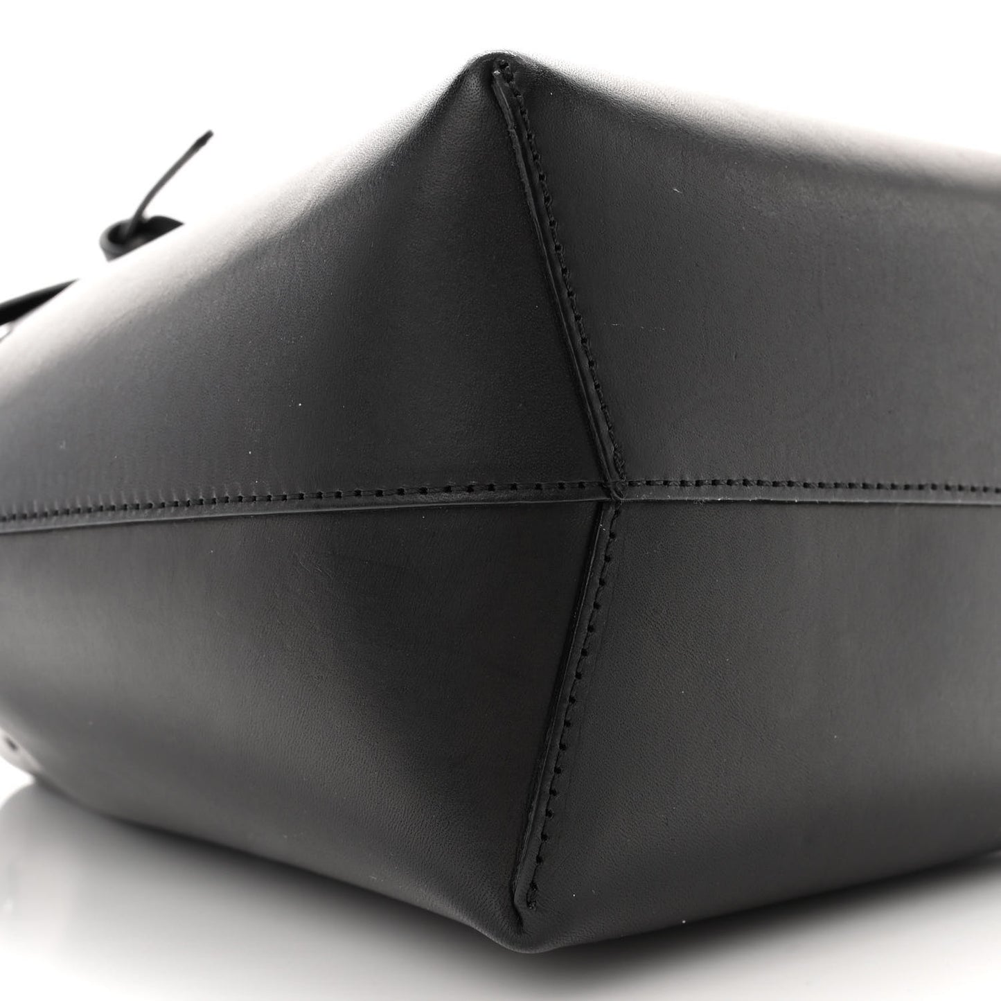 Vegetable Tanned Calfskin Mini Bucket Bag Black Flamma