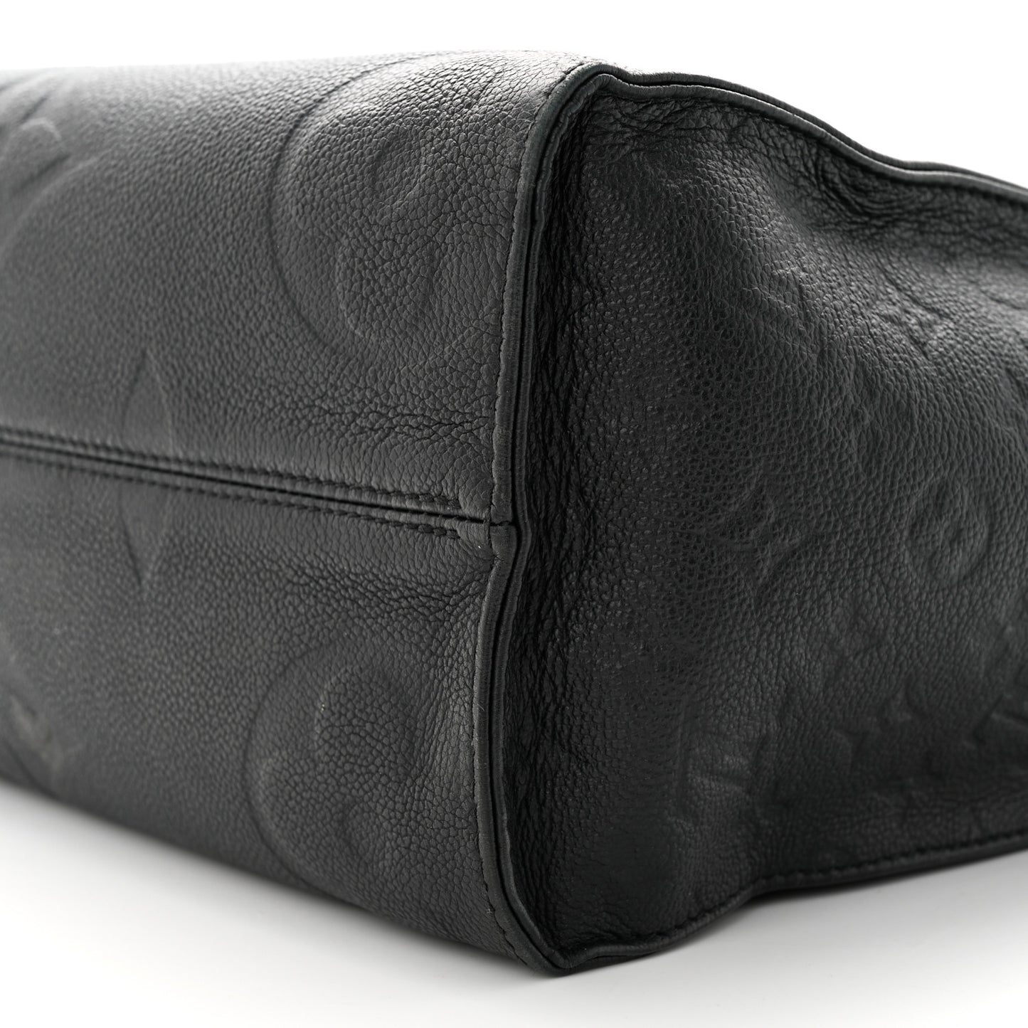 Empreinte Monogram Giant Onthego MM Black