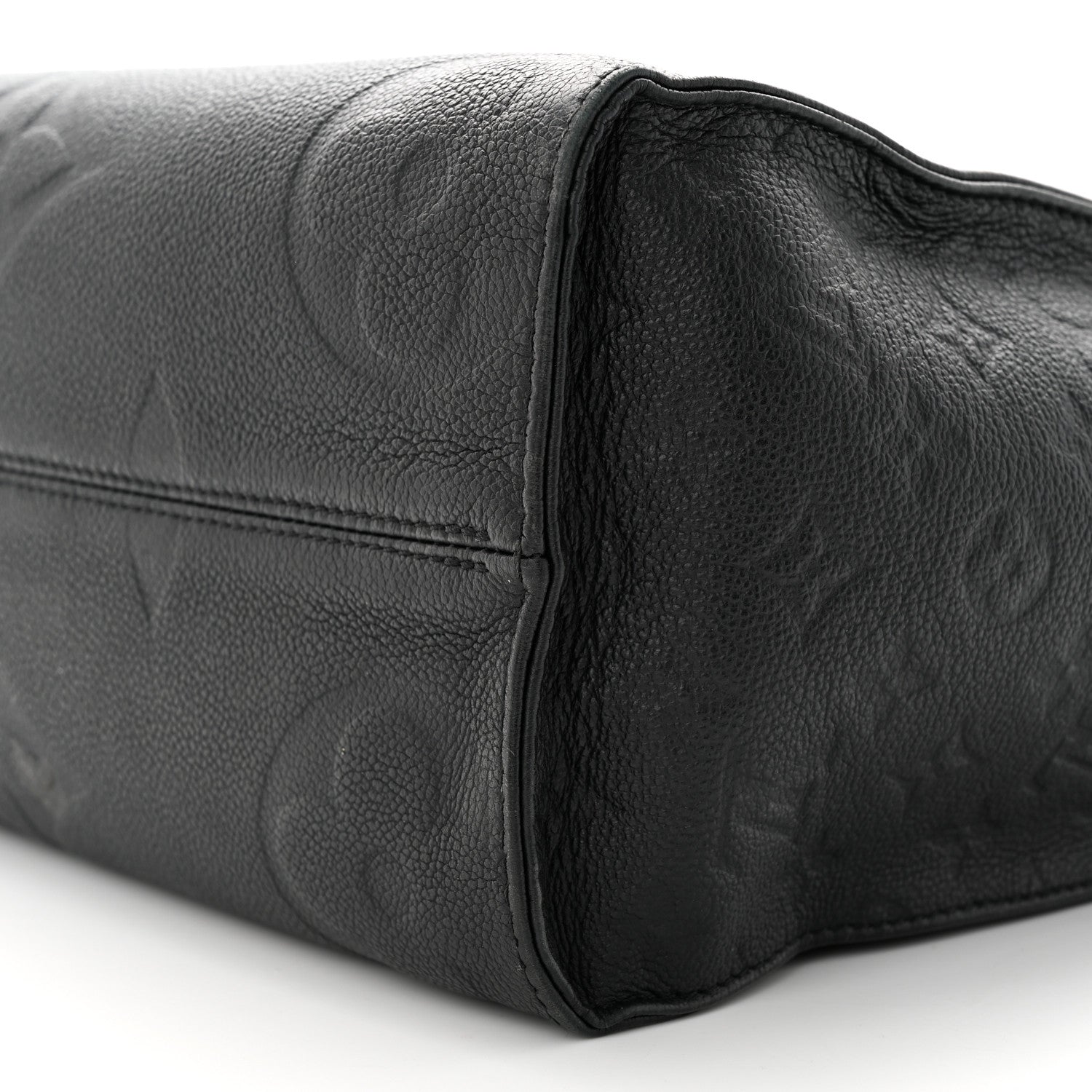 Louis Vuitton Empreinte Monogram Giant Onthego MM Black 9 of 25