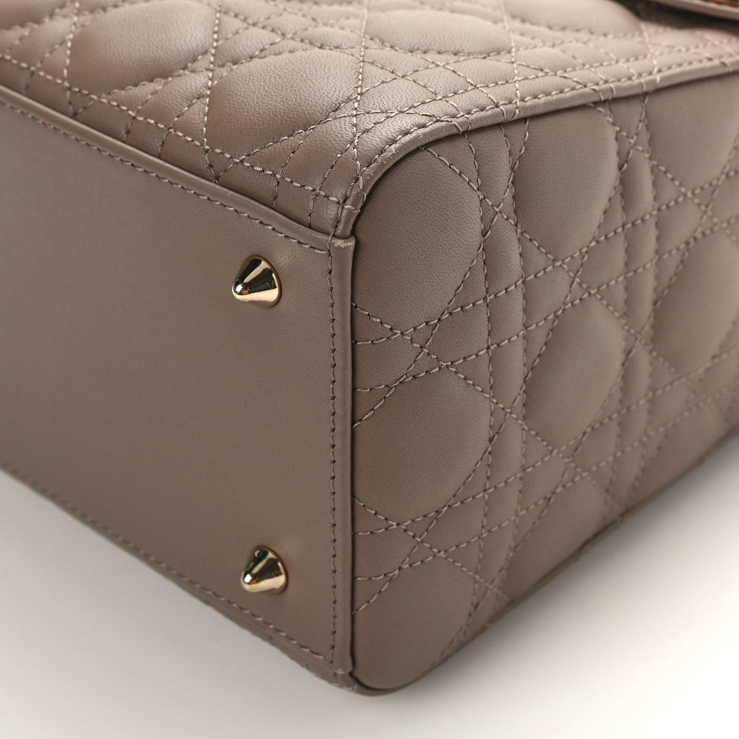 Lambskin Cannage Medium Lady Dior Warm Taupe