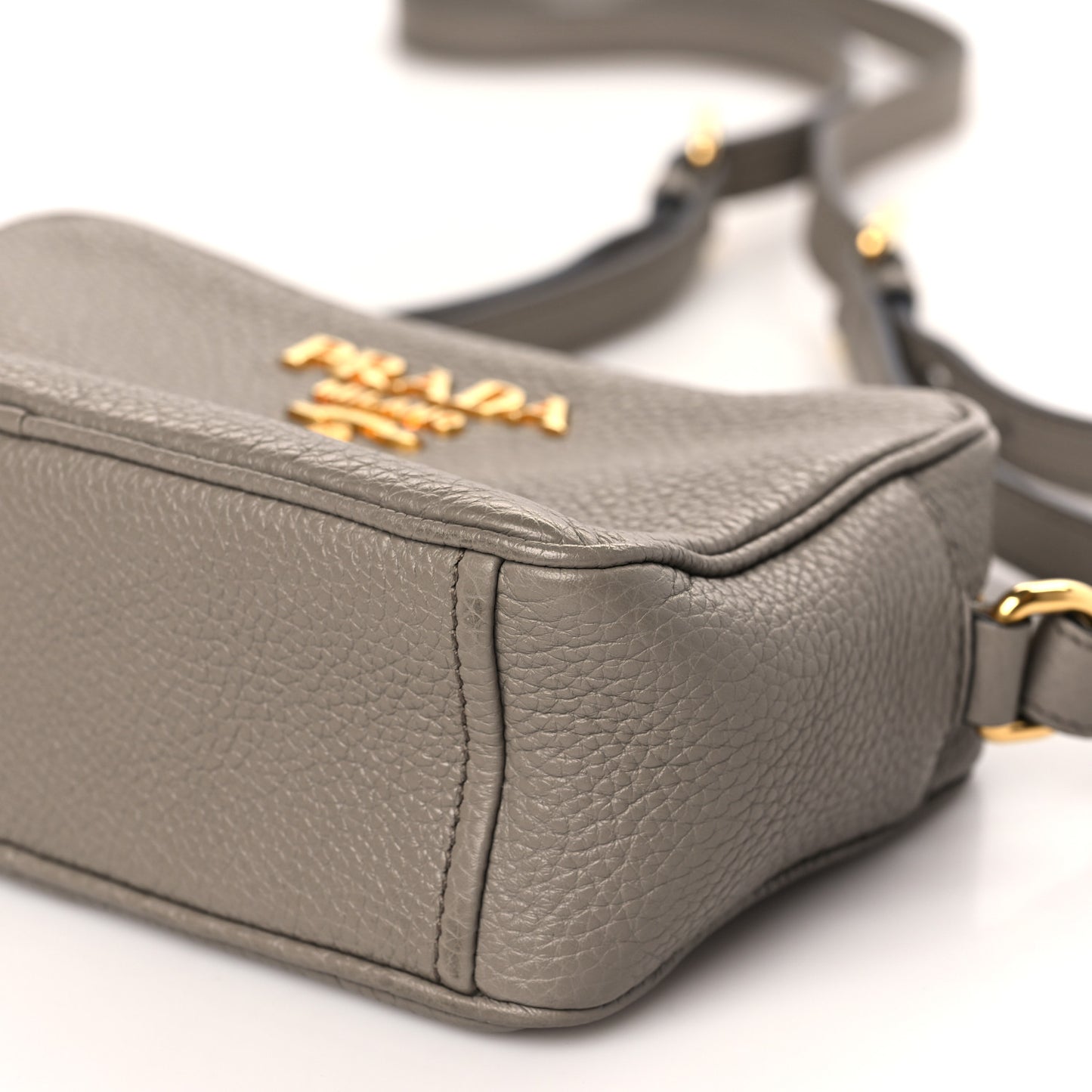 Vitello Phenix Camera Bag Argilla