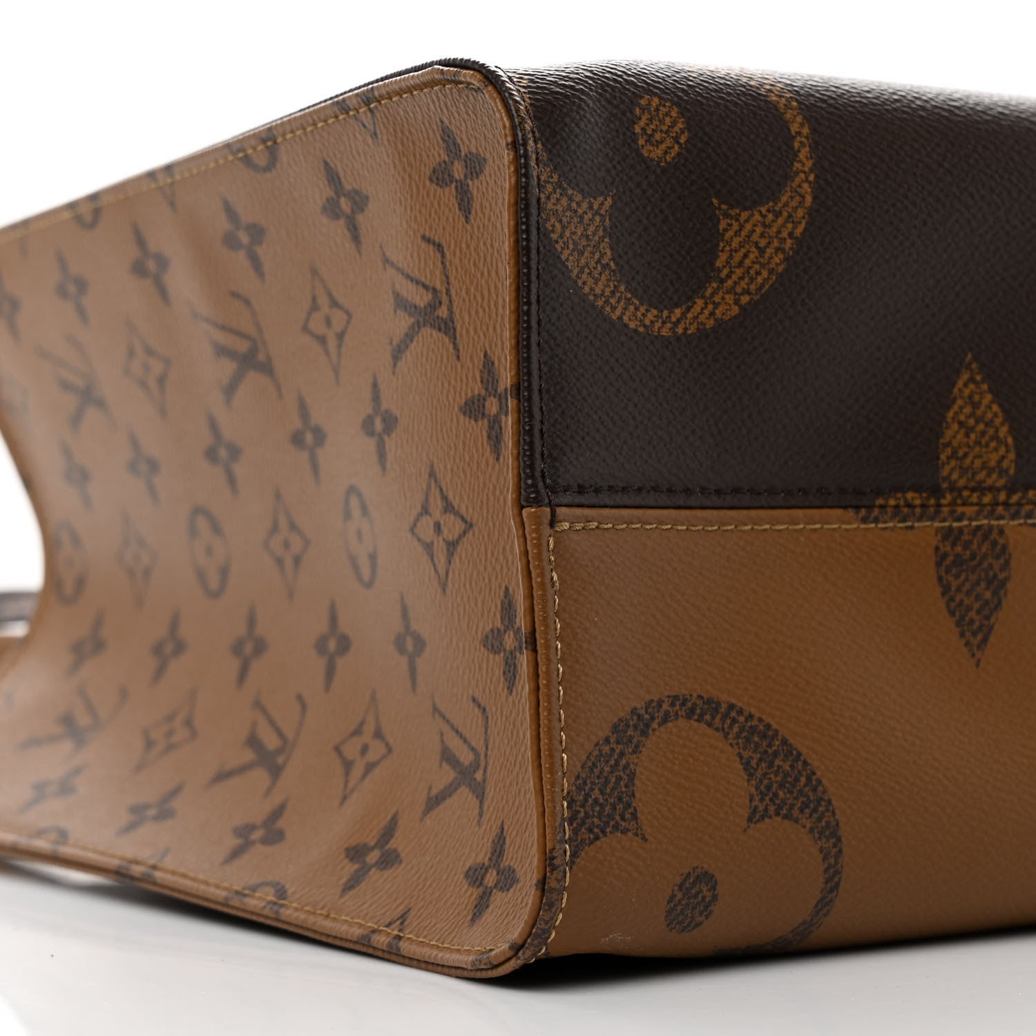 Louis Vuitton Reverse Monogram Giant Onthego MM 10 of 11