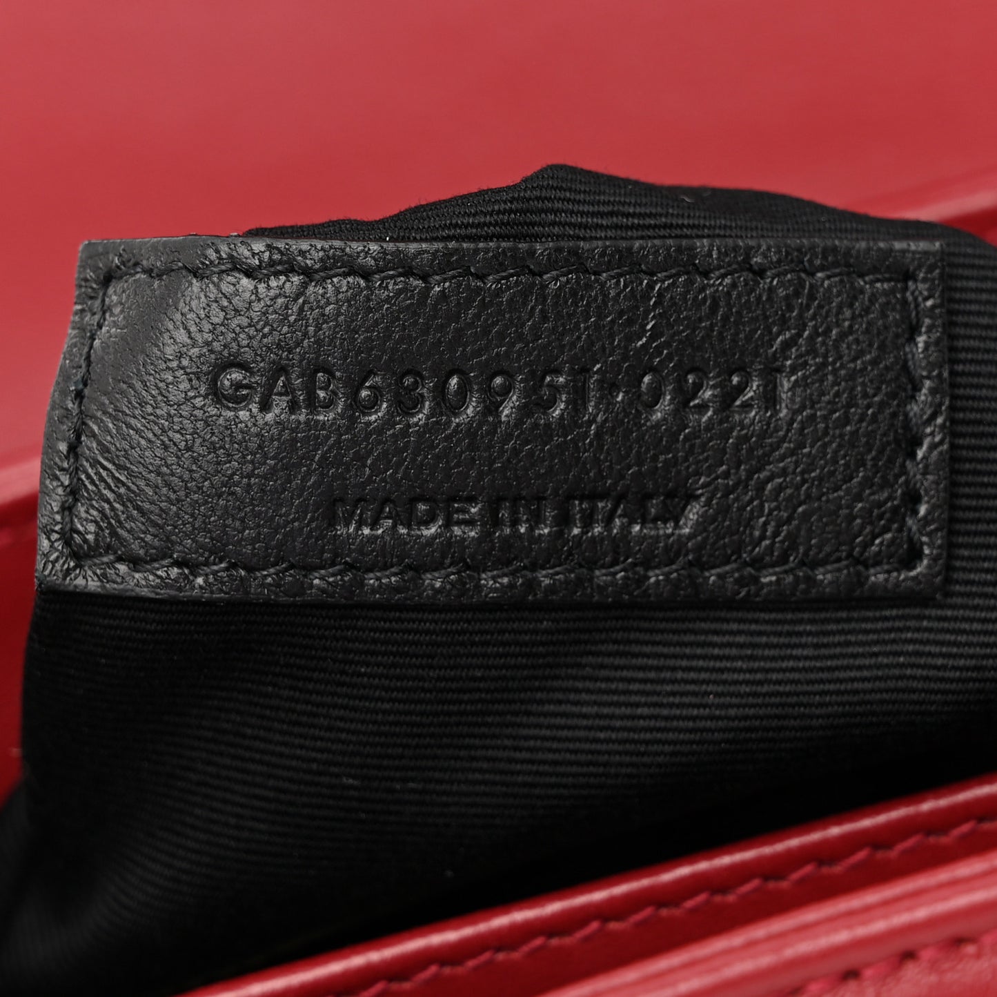 Calfskin Y Quilted Monogram Toy Loulou Crossbody Bag Rouge