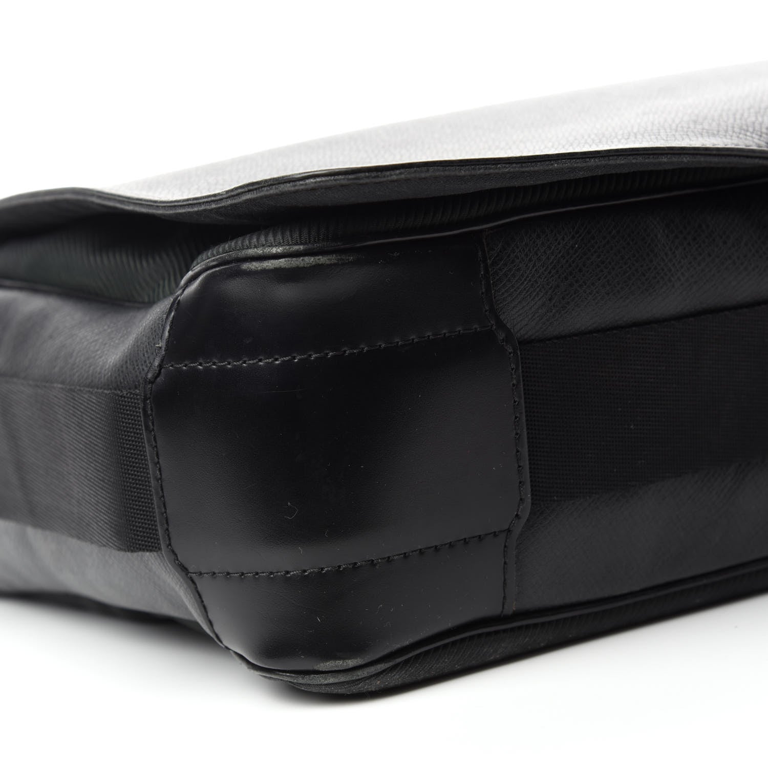Louis Vuitton Taiga Viktor Messenger Bag Ardoise 6 of 10