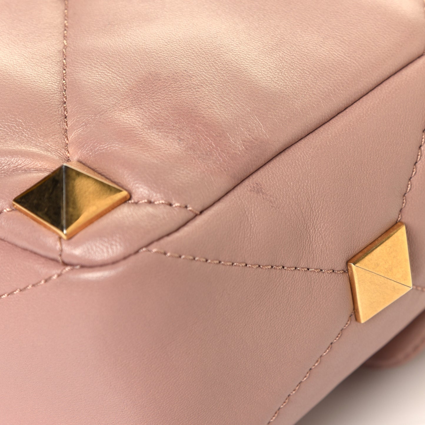 Nappa Large Roman Stud Shoulder Bag Rose Cannelle