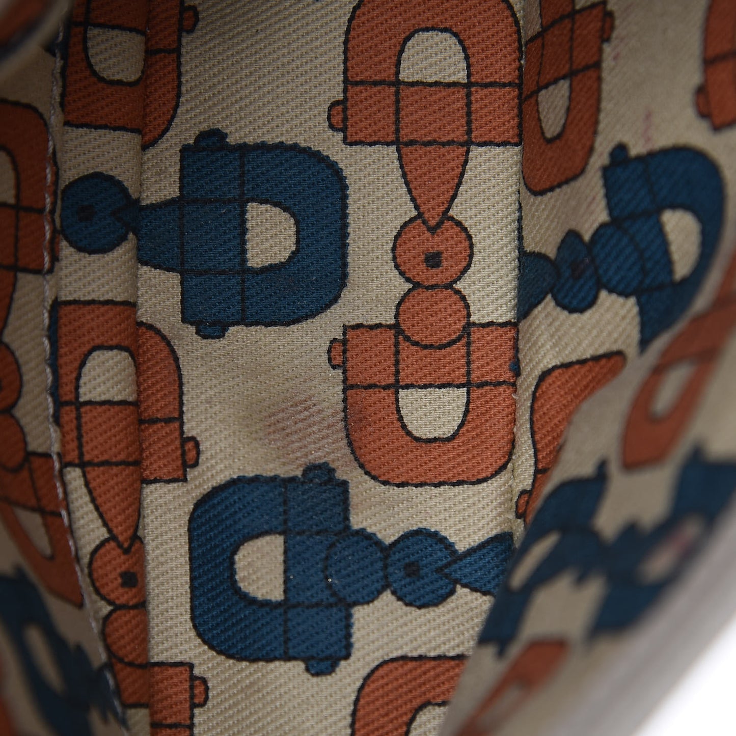 Guccissima Small Shoulder Bag Off White