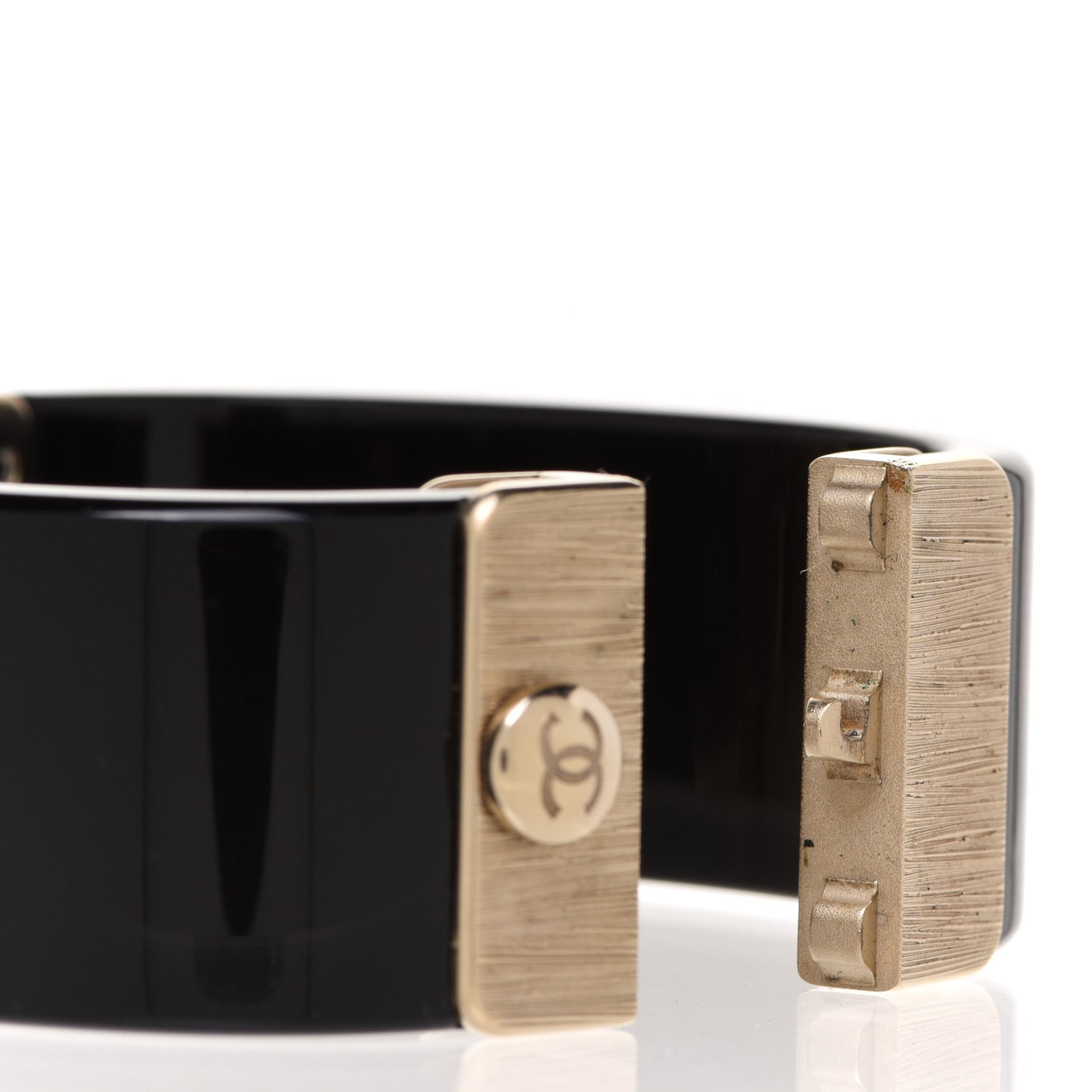 Resin Metal Quilted CC Cuff Black Gold